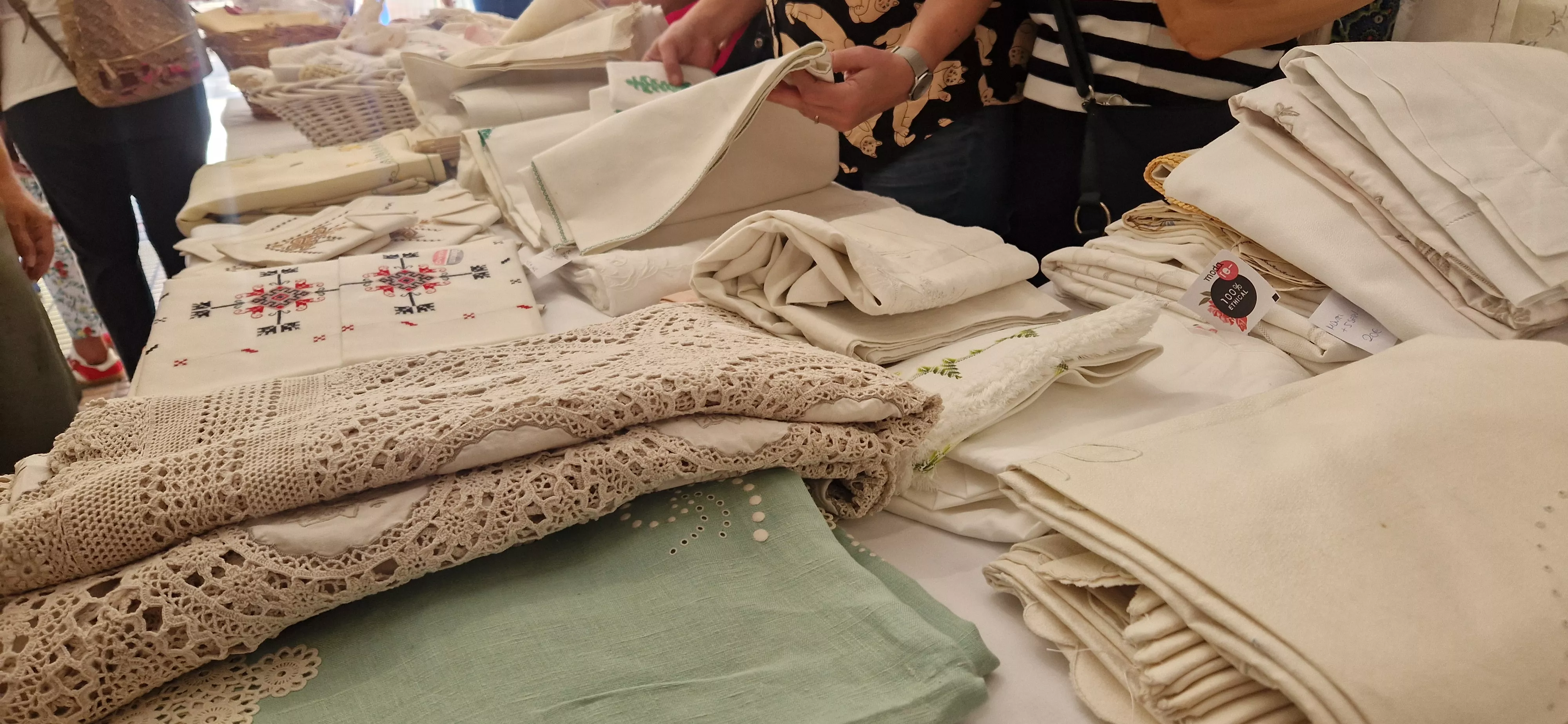 Rastrillo de Trobada Muebles junio de 2024. Foto Myriam Martínez