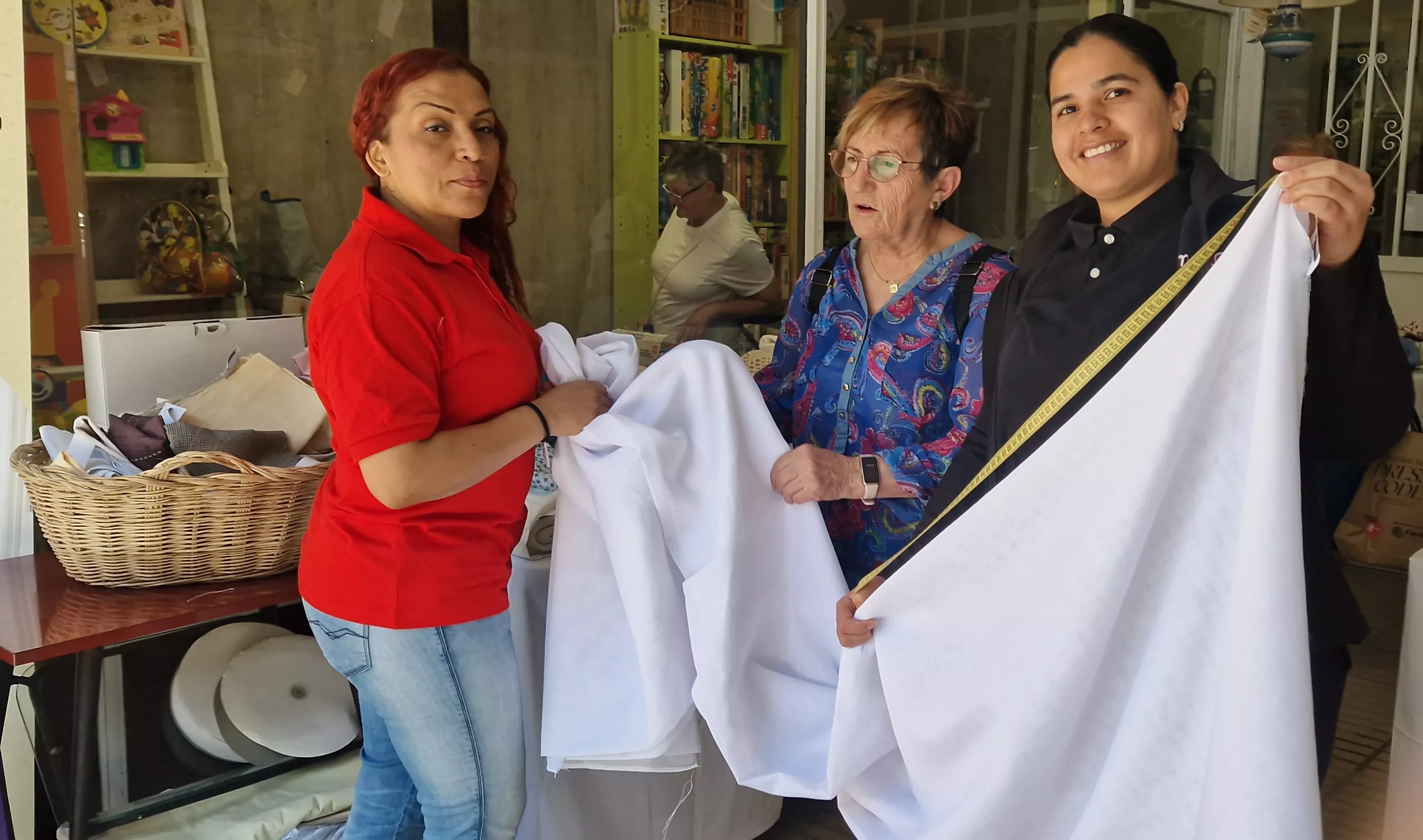 Rastrillo de Trobada Muebles junio de 2024. Foto Myriam Martínez