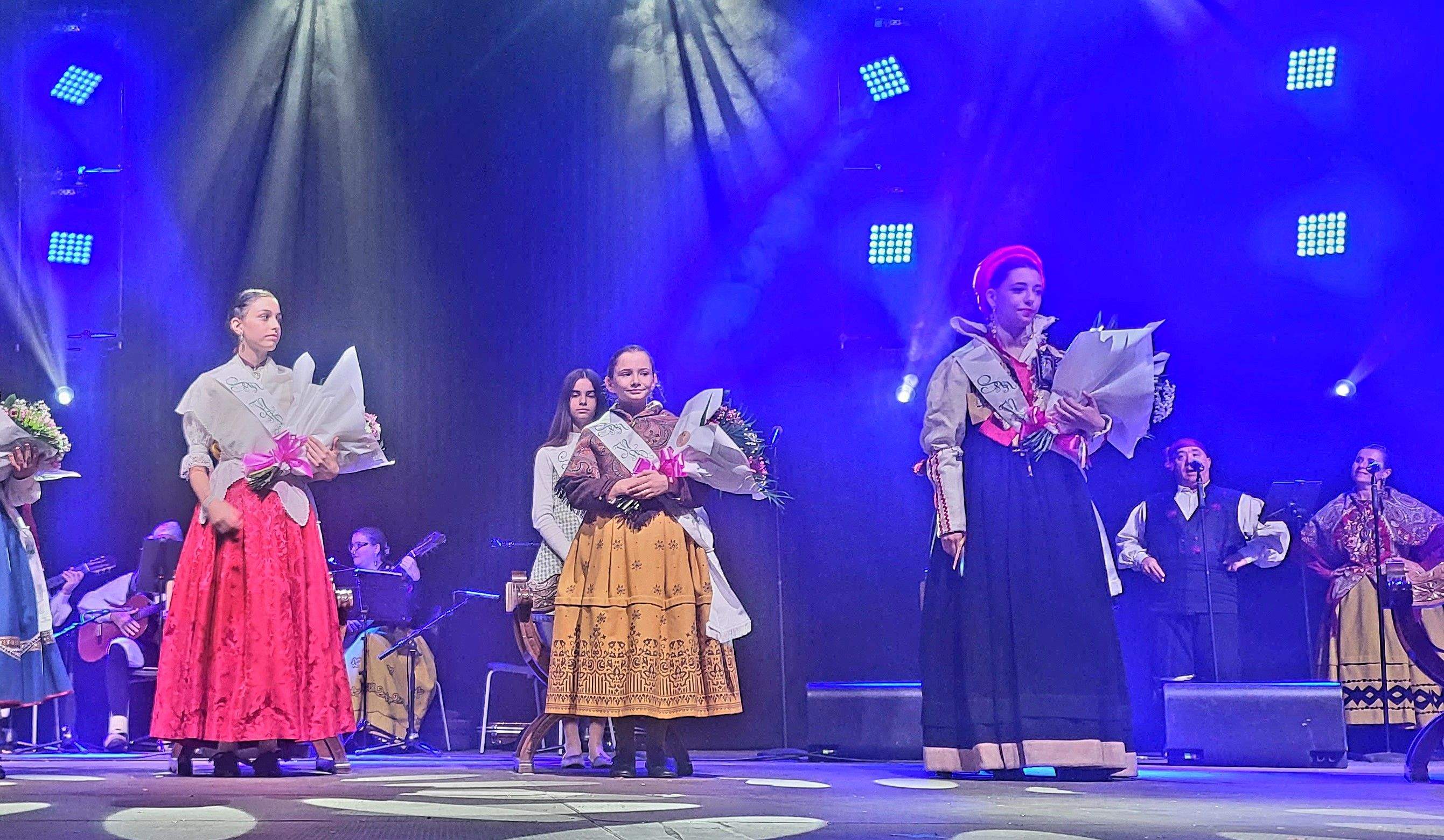 Presentación de las mairalesas del barrio de San Martín de Huesca 2022. Foto Myriam Martínez 