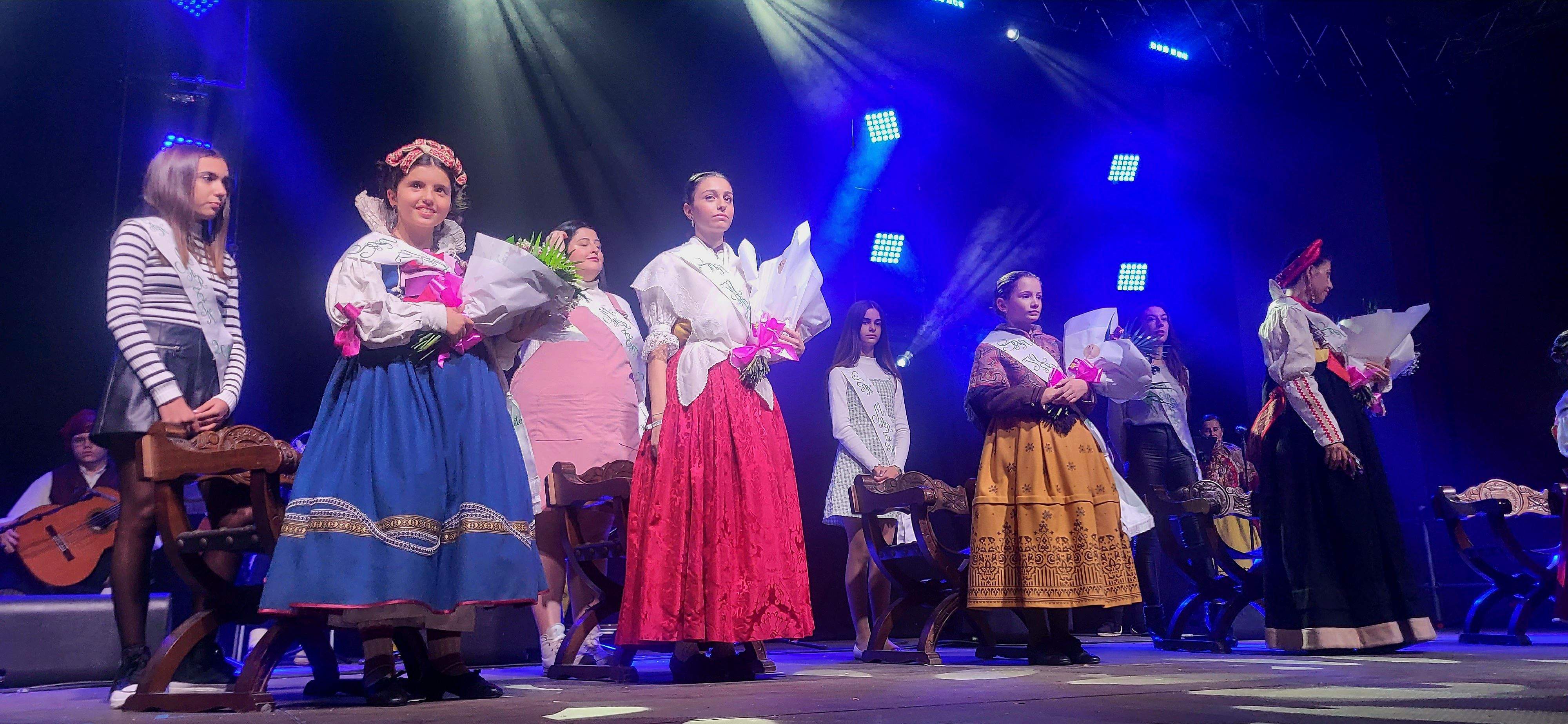 Presentación de las mairalesas del barrio de San Martín de Huesca 2022. Foto Myriam Martínez 