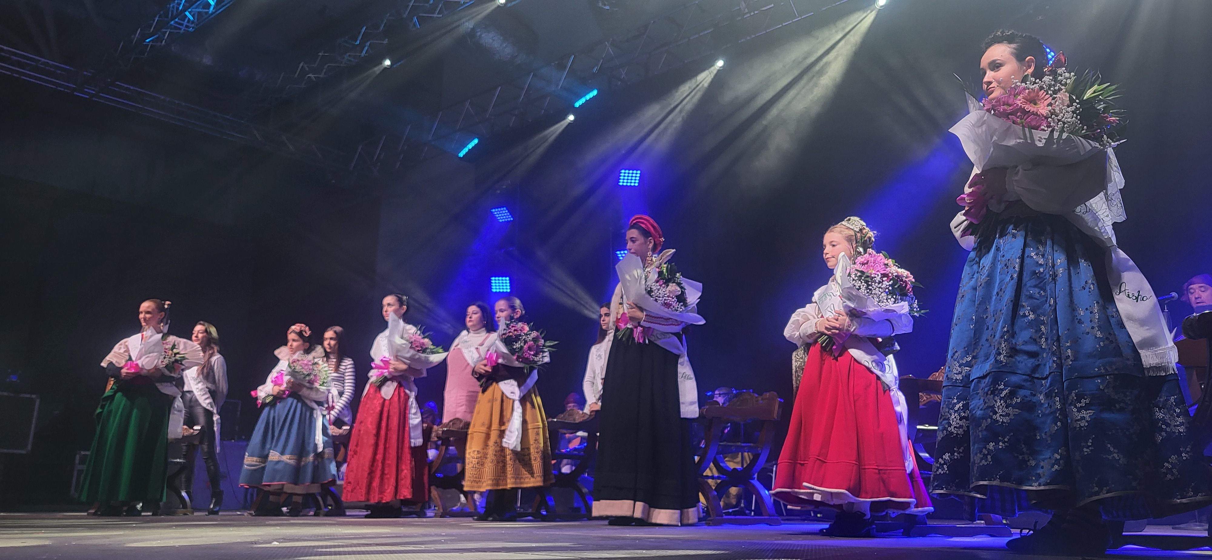 Presentación de las mairalesas del barrio de San Martín de Huesca 2022. Foto Myriam Martínez 