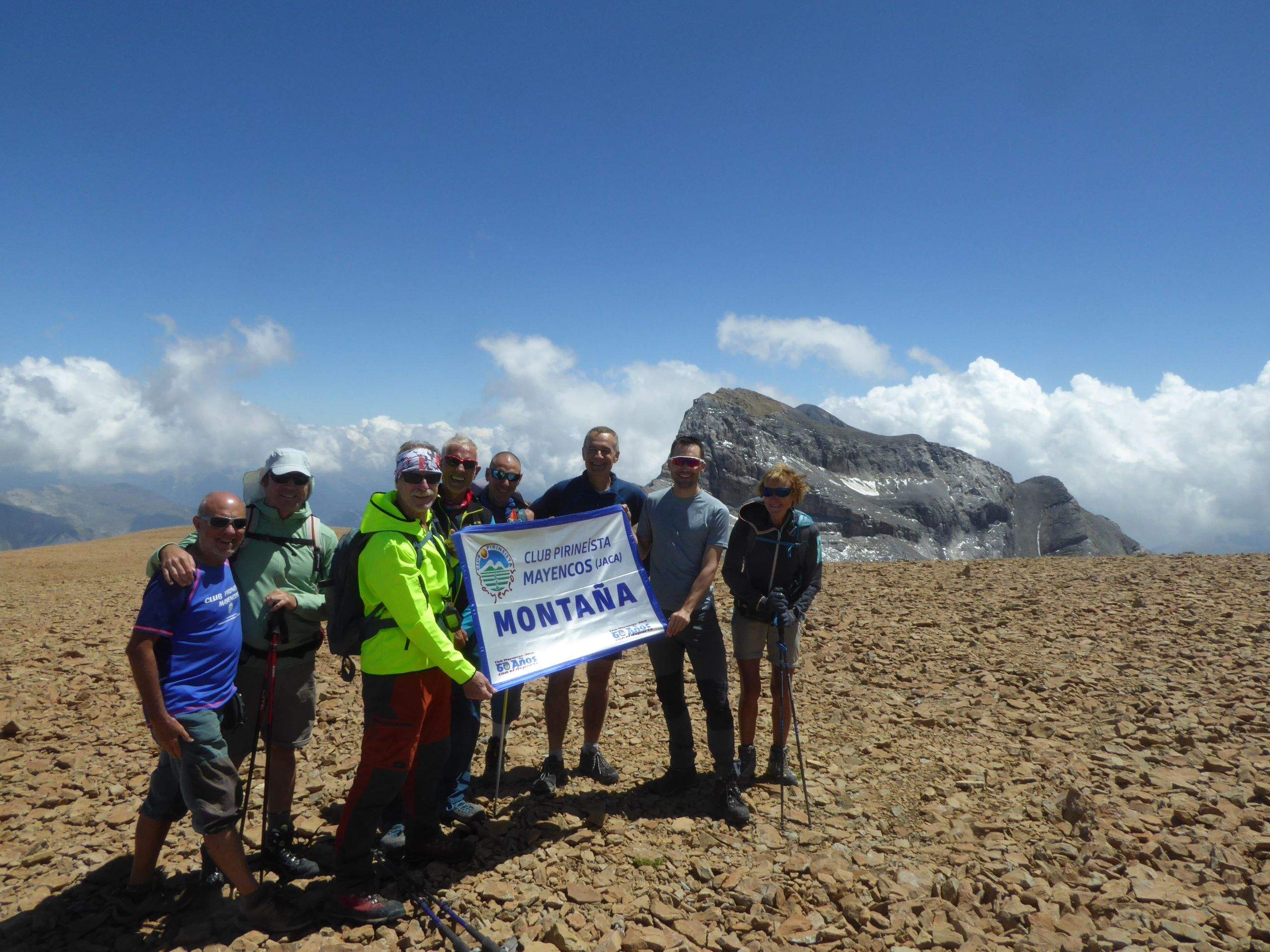 En la cima del pico Marboré.