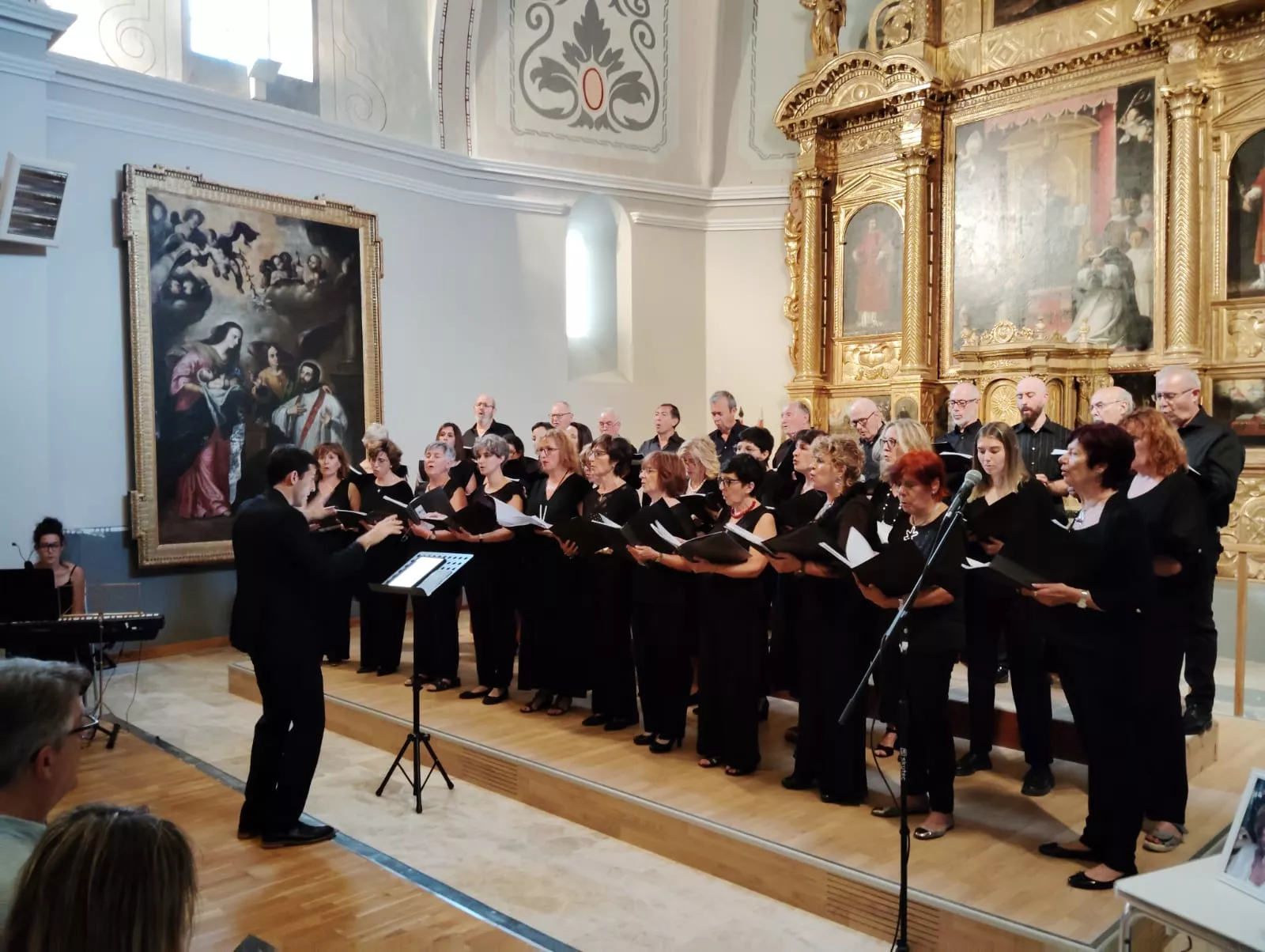 Actuación del Coro Universitario de Huesca. Foto J.L.P