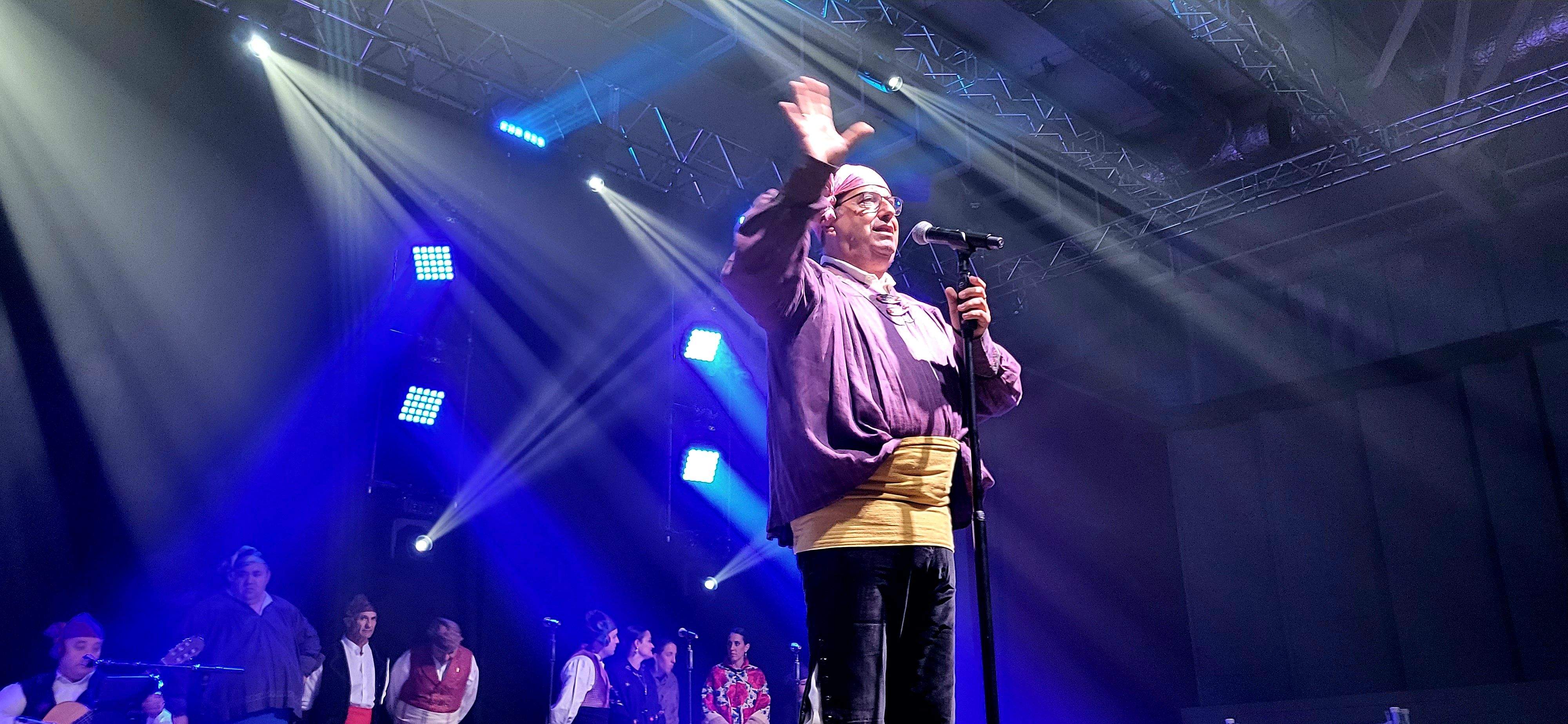 Presentación de las mairalesas del barrio de San Martín de Huesca 2022. Foto Myriam Martínez 