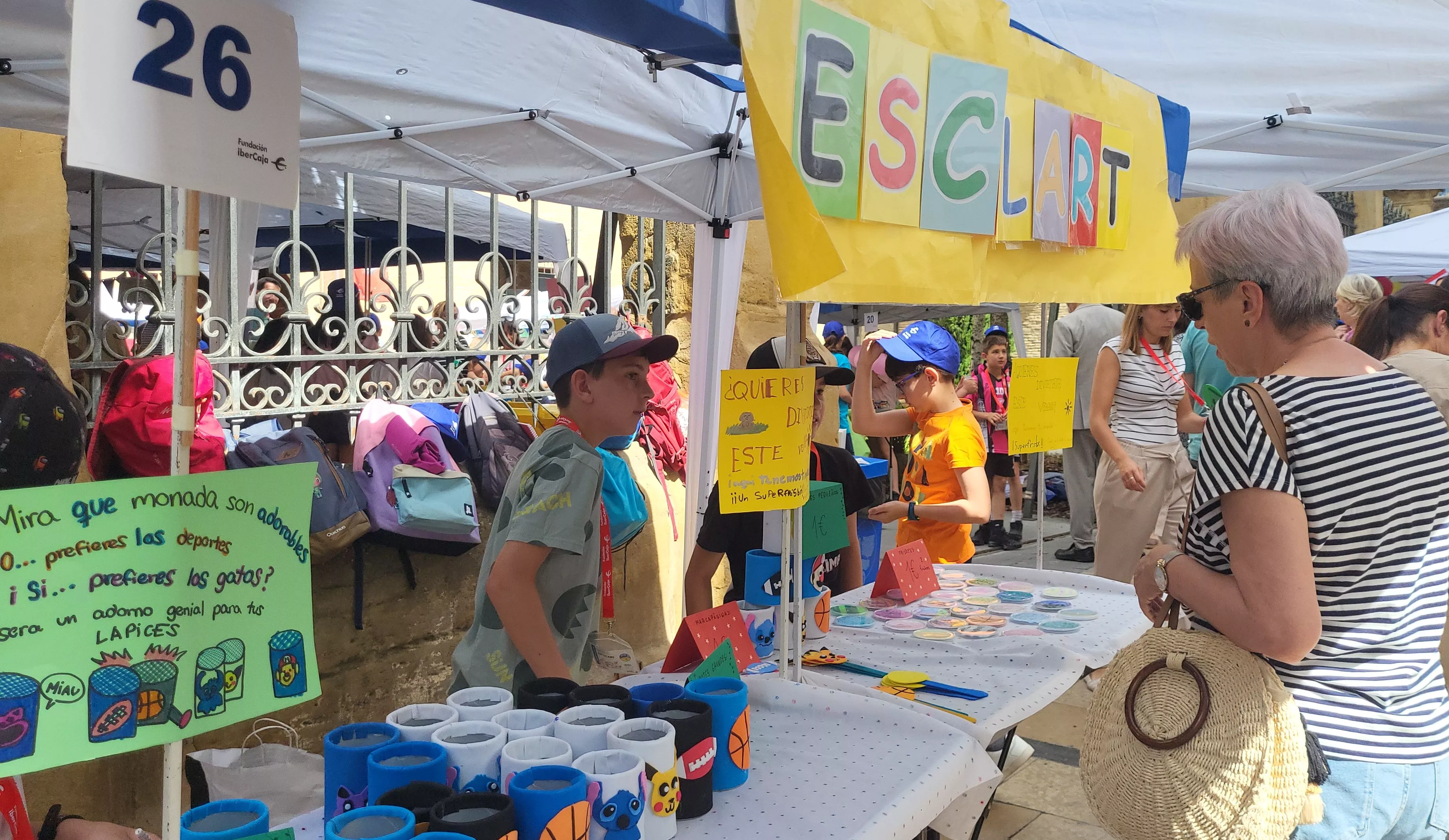 Mercado de Cooperativas Escolares en el centro Fundación Ibercaja de Huesca. Foto Mercedes Manterola