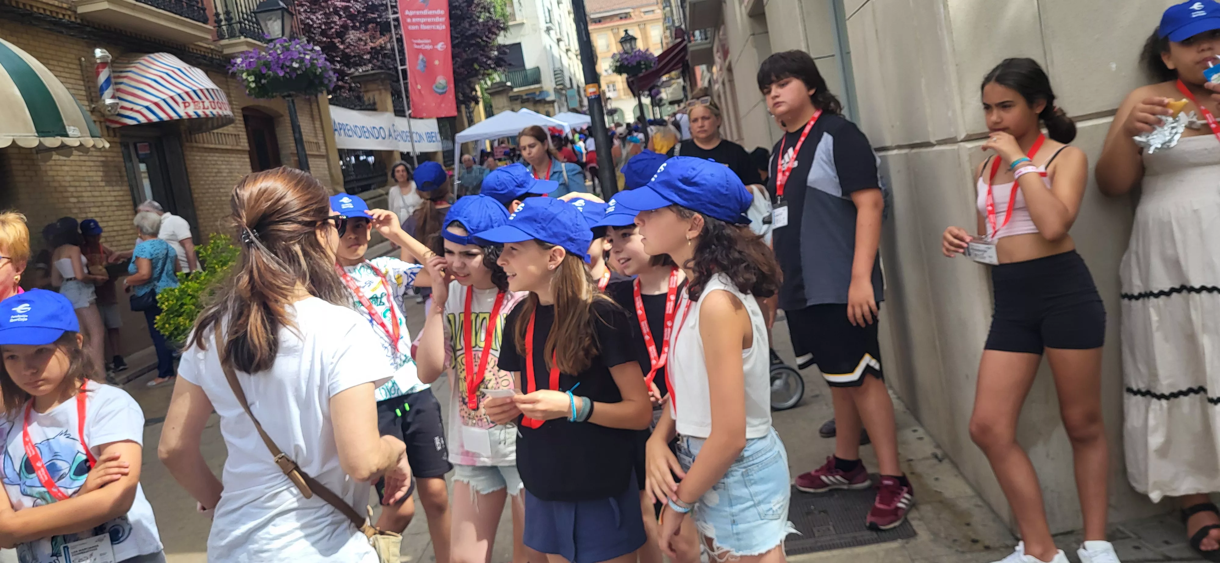 Mercado de Cooperativas Escolares en el centro Fundación Ibercaja de Huesca. Foto Mercedes Manterola