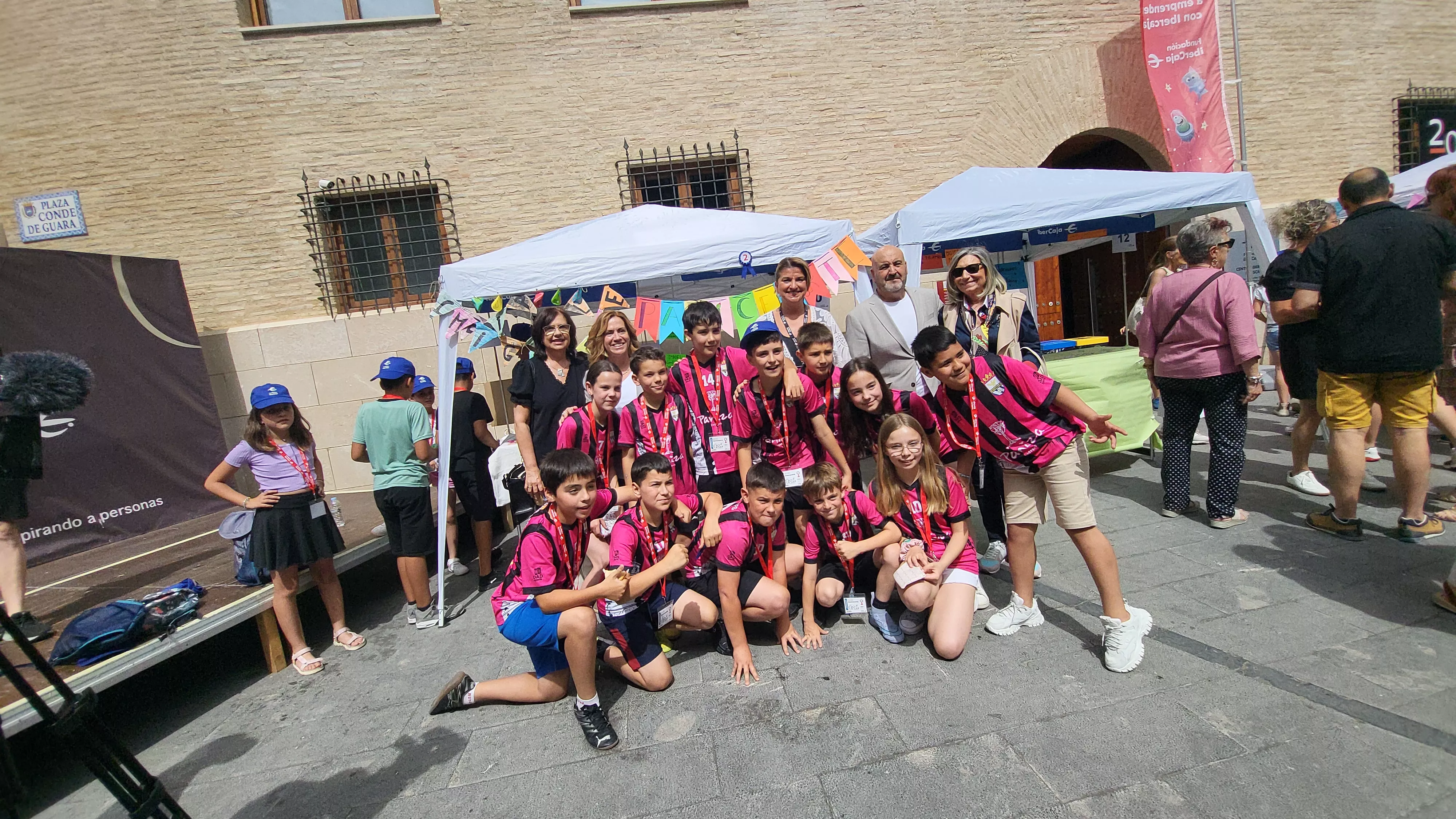 Mercado de Cooperativas Escolares en el centro Fundación Ibercaja de Huesca. Foto Mercedes Manterola
