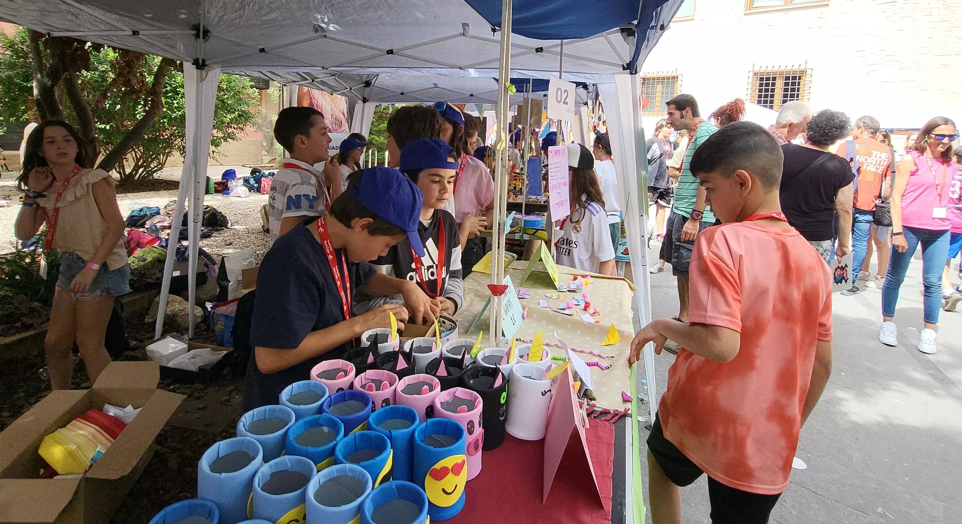 Mercado de Cooperativas Escolares en el centro Fundación Ibercaja de Huesca. Foto Mercedes Manterola