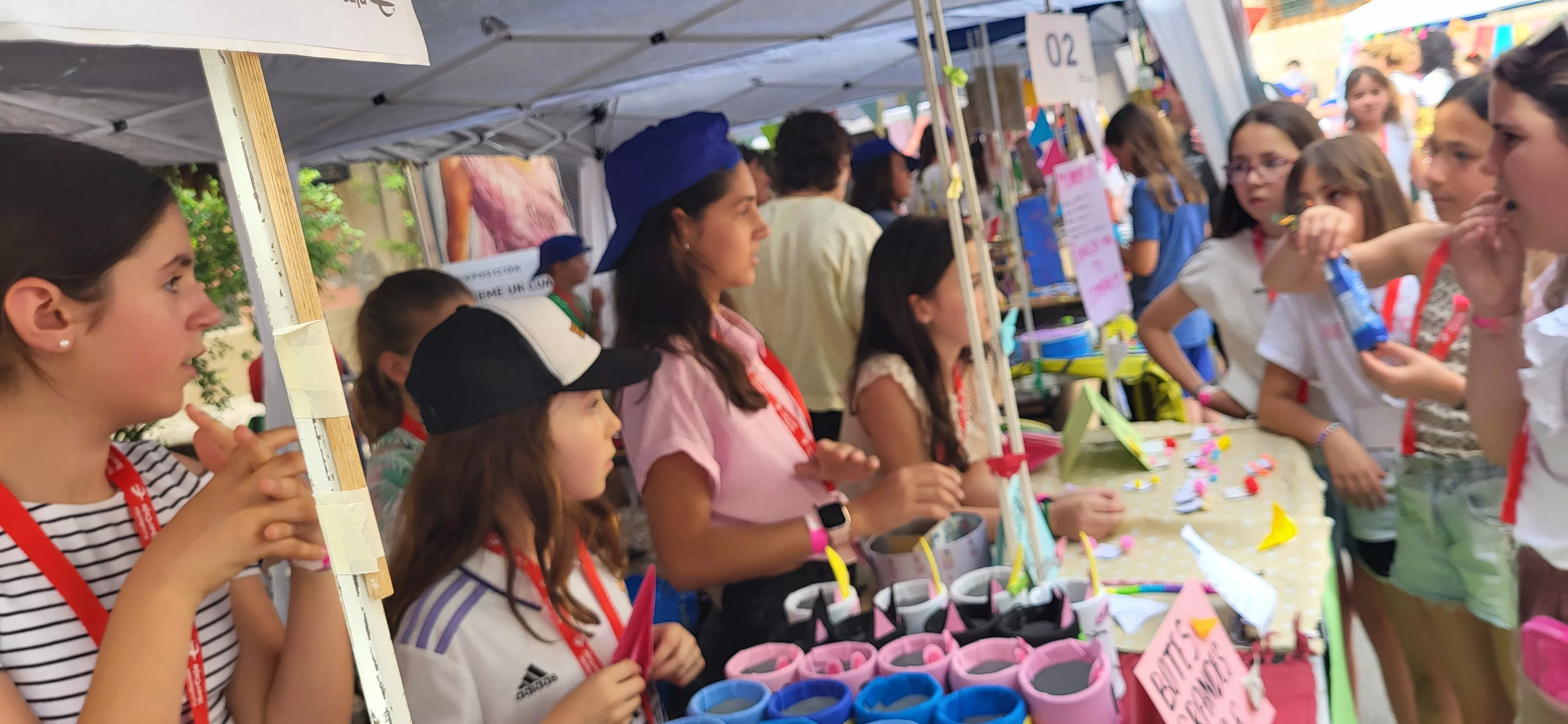 Mercado de Cooperativas Escolares en el centro Fundación Ibercaja de Huesca. Foto Mercedes Manterola