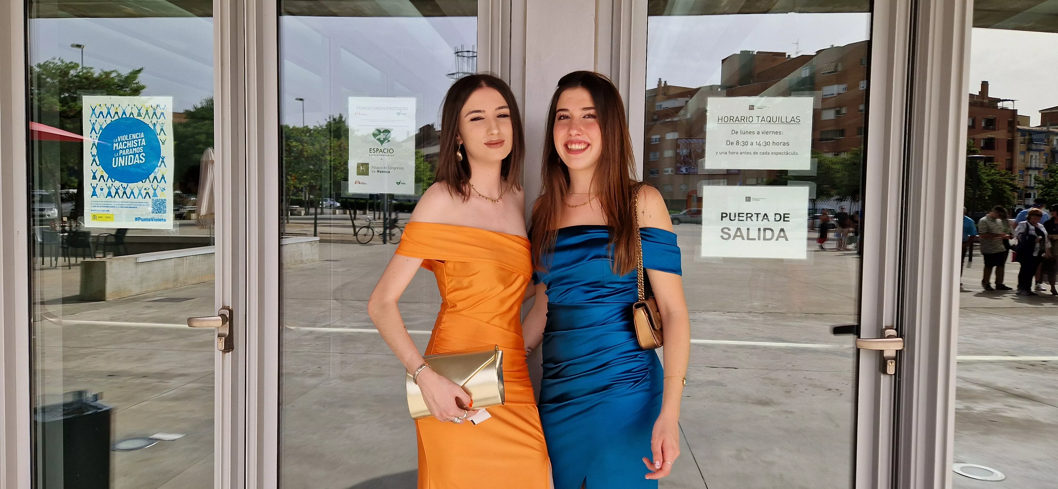 Fiesta de fin de curso de la nueva promoción de educadores y educadoras de Huesca. Foto Myriam Martínez