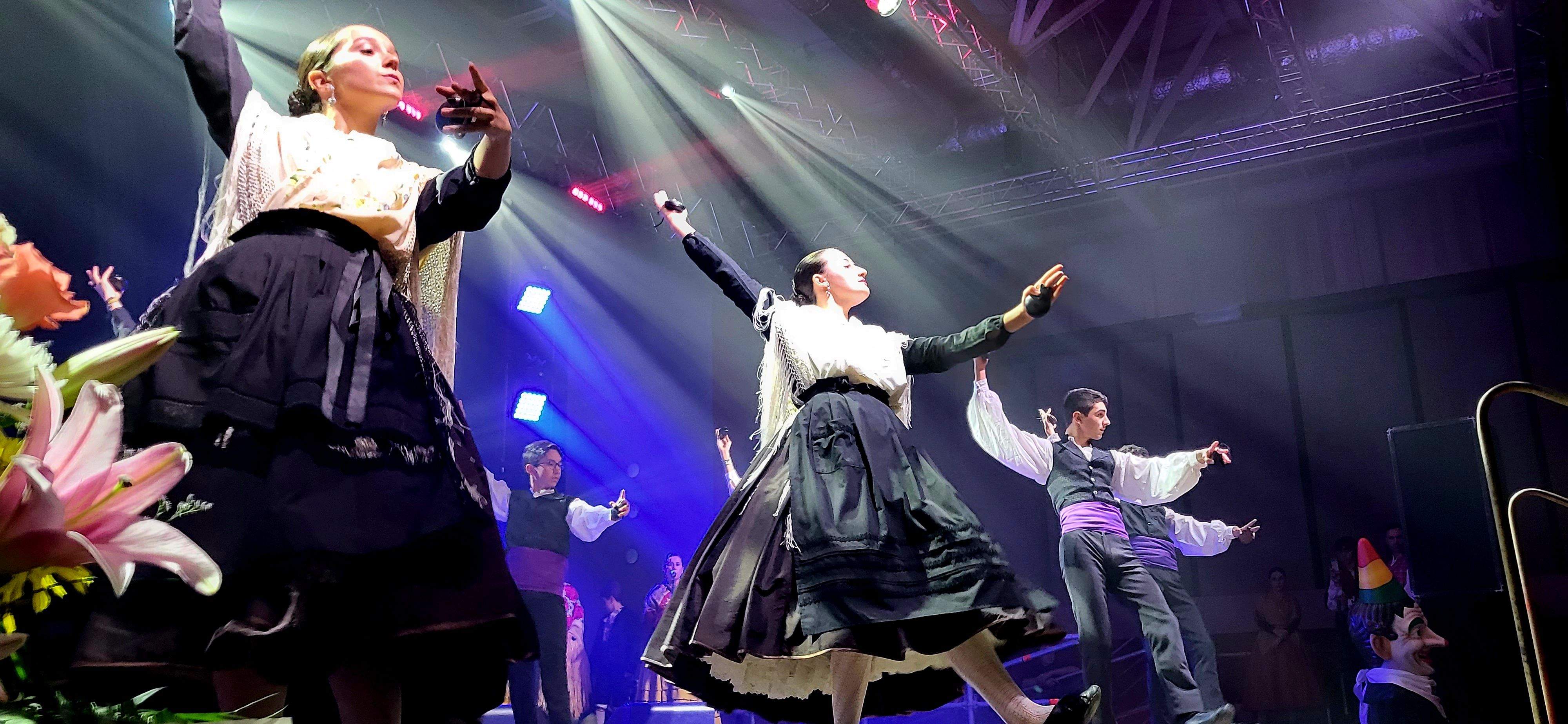 Presentación de las mairalesas del barrio de San Martín de Huesca 2022. Foto Myriam Martínez 