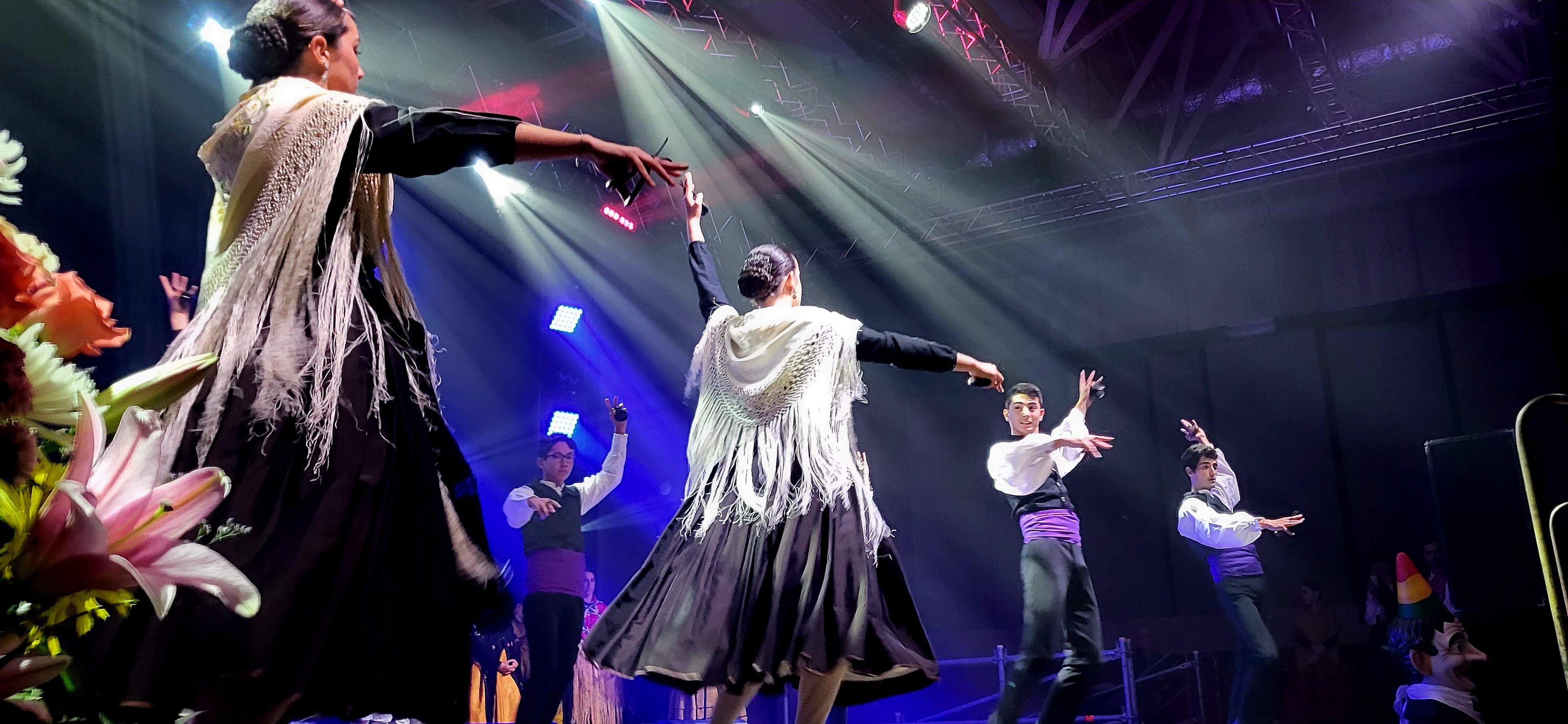 Presentación de las mairalesas del barrio de San Martín de Huesca 2022. Foto Myriam Martínez 
