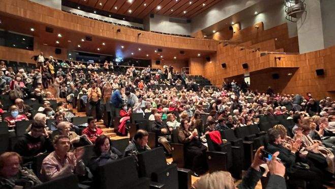 Alrededor de 500 personas asistieron a la celebración. Foto Mercedes Manterola Alrededor de 500 personas asistieron a la celebración. Foto Mercedes Manterola