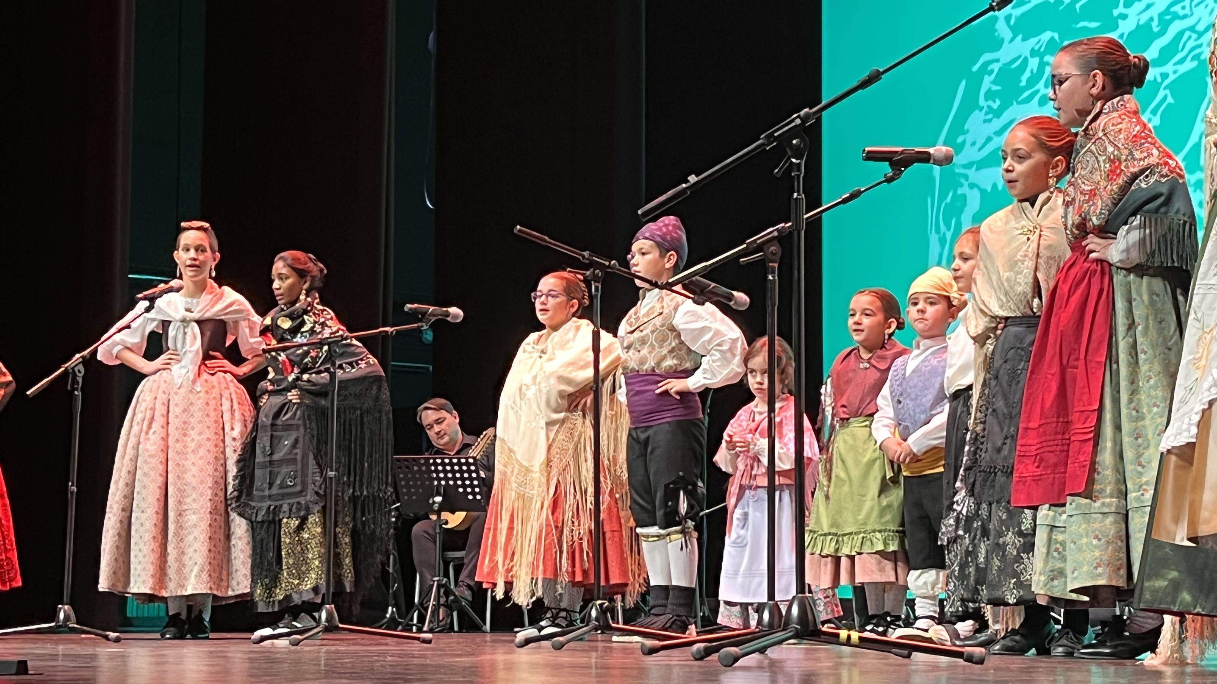Gala de la Escuela de Folklore y Música de Huesca