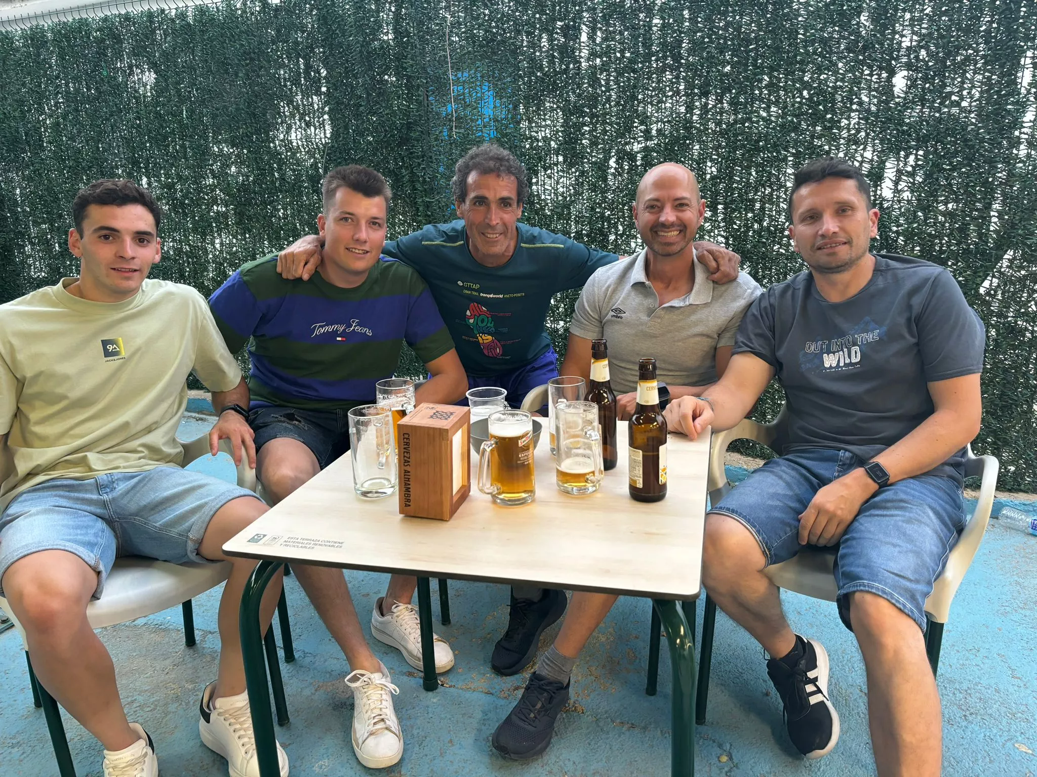 Entrenadores de los equipos base del Almudévar preparaban el torneo