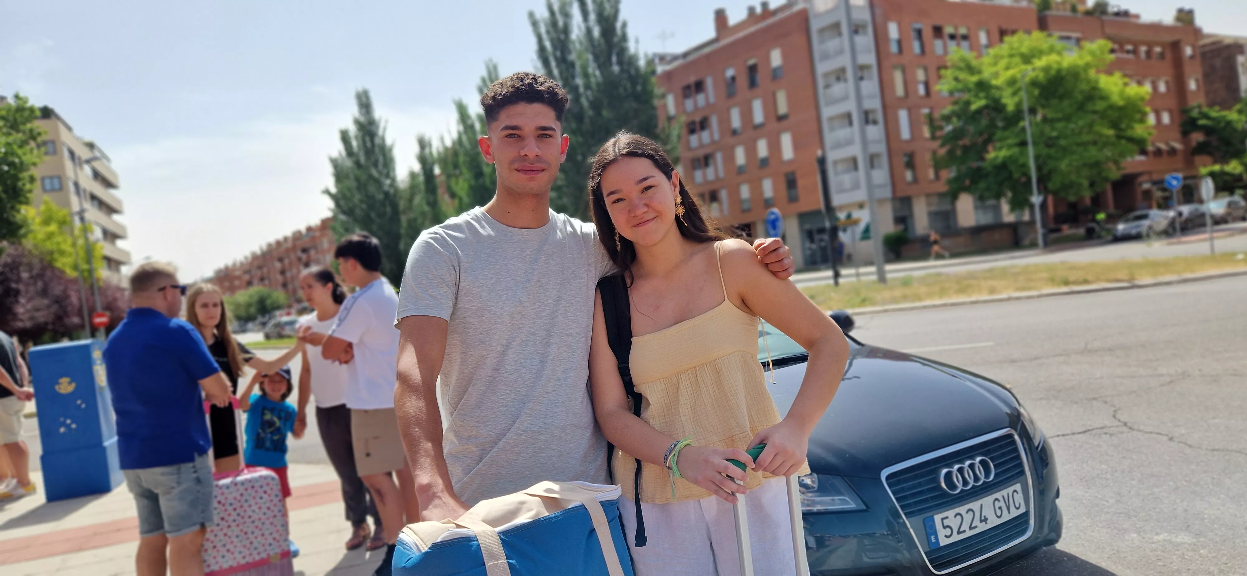 Estudiantes oscenses, se van a Salou tras los exámenes de la Evau. Foto Myriam Martínez 