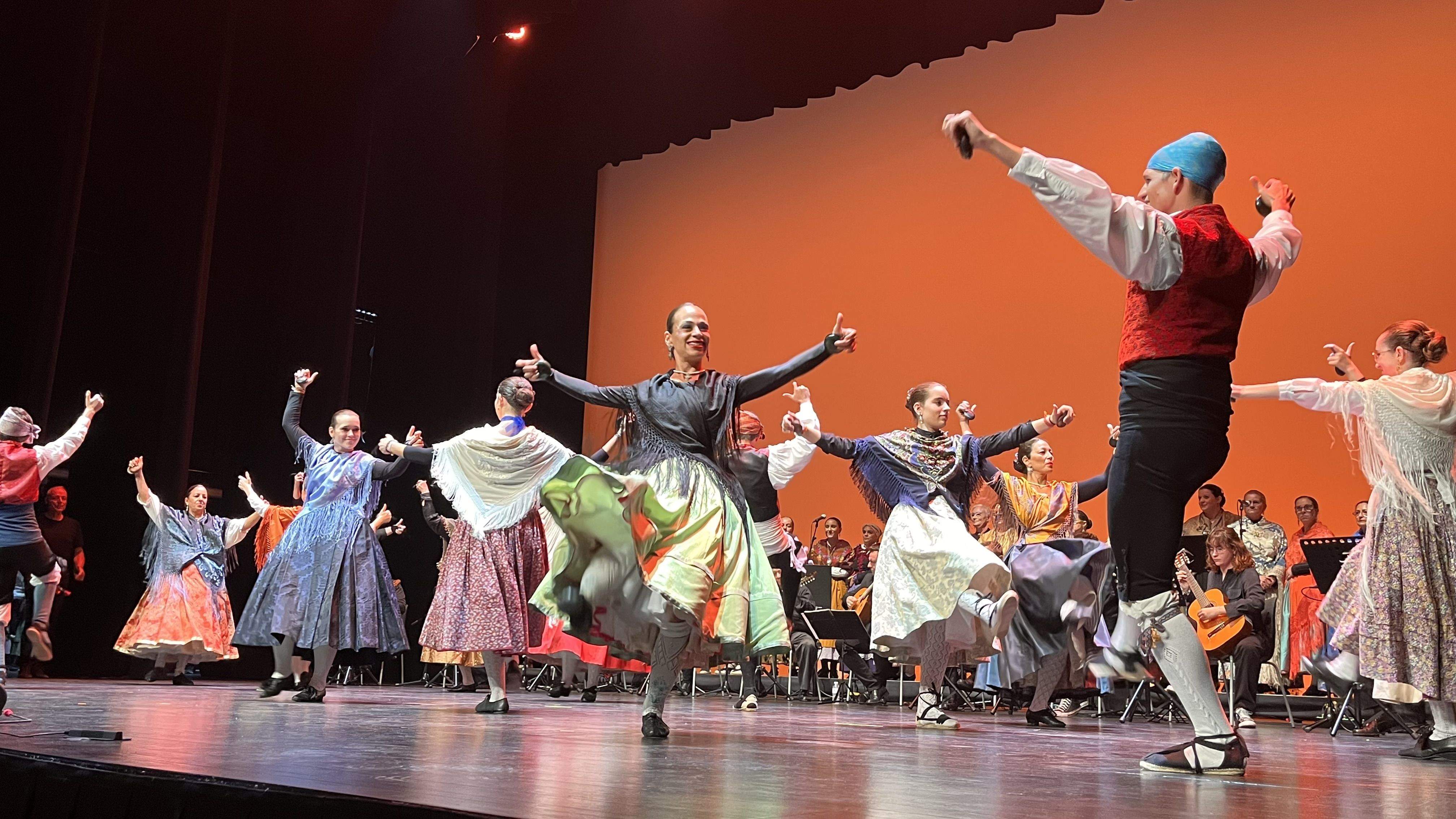 Gala de la Escuela de Folklore y Música de Huesca