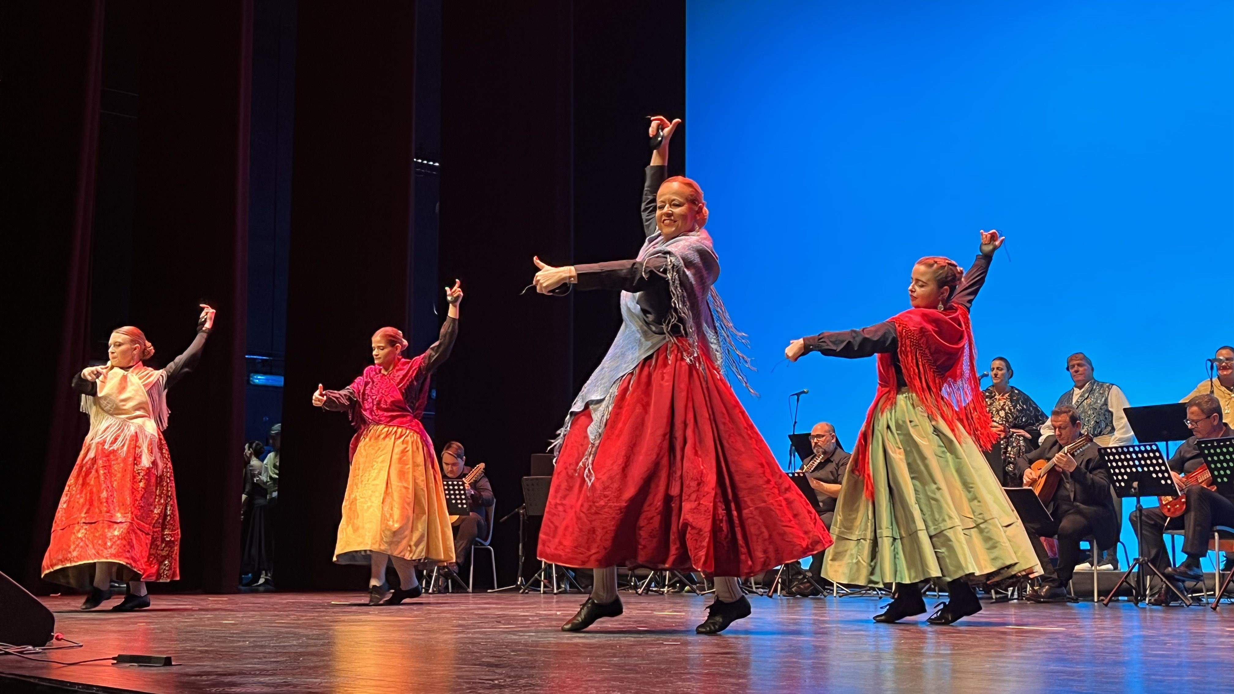 Gala de la Escuela de Folklore y Música de Huesca