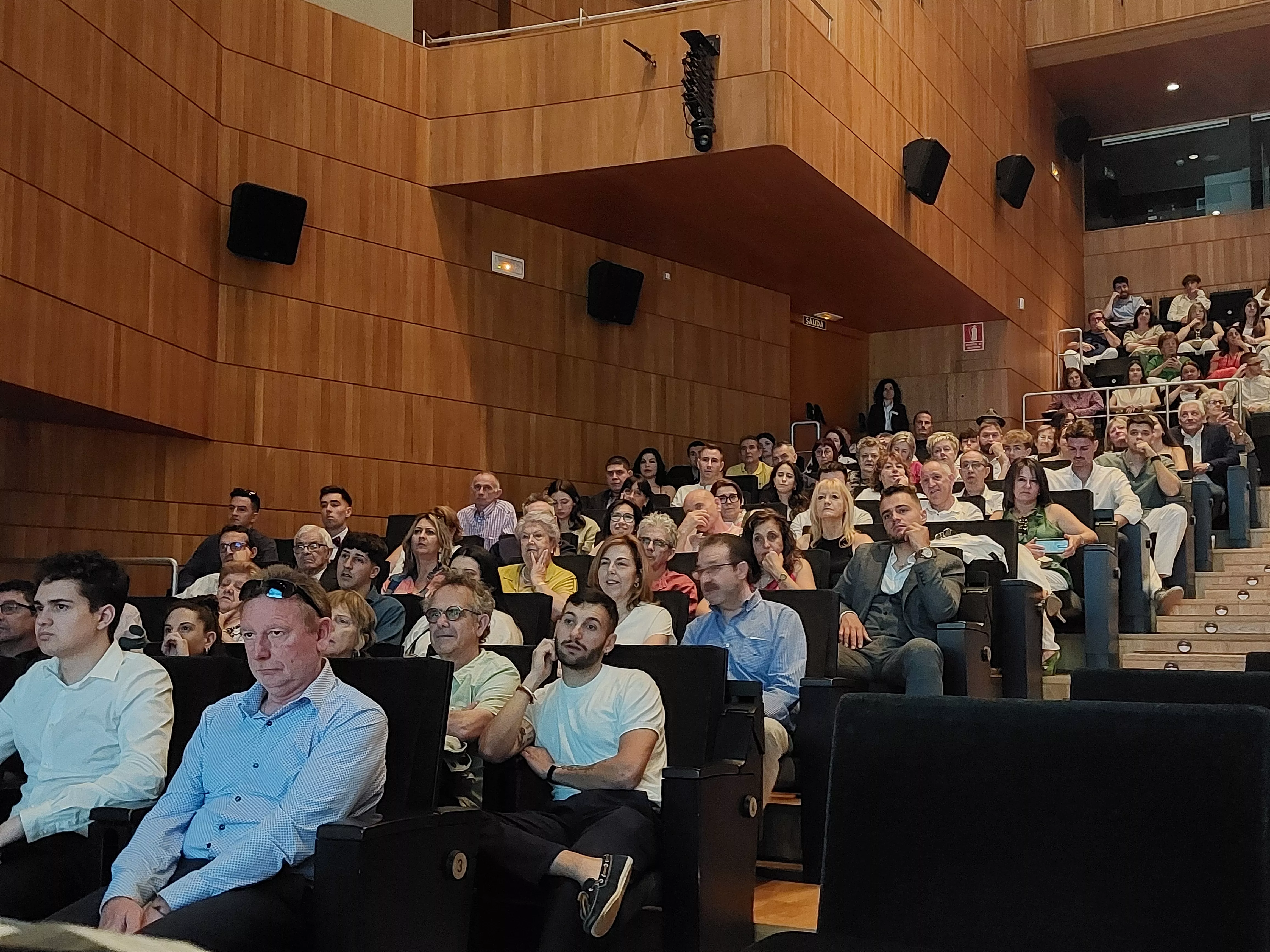 Graduación de los estudios de la Facultad de Ciencias de la Salud y del Deporte. Foto Javier García Antón