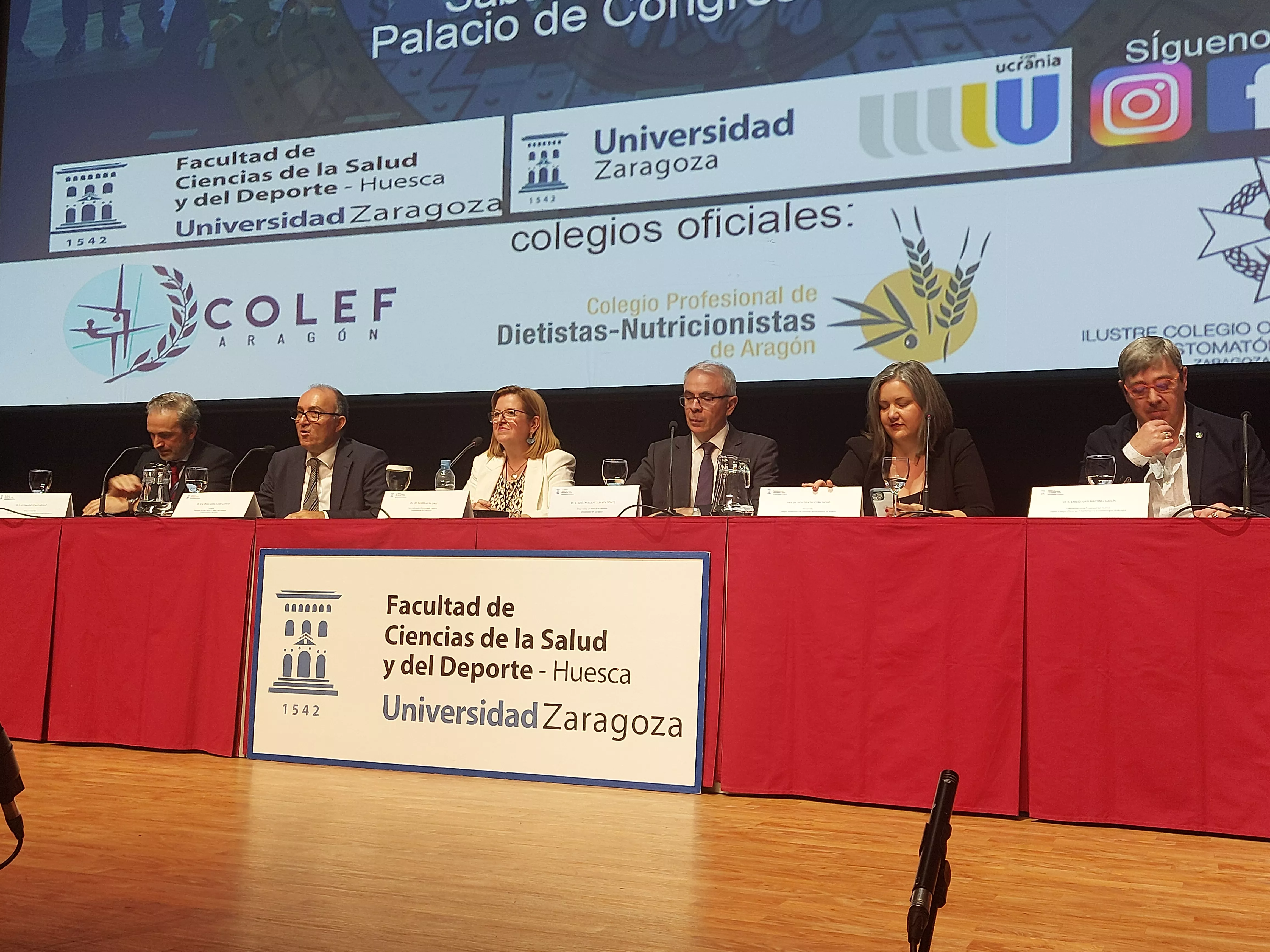 Graduación de los estudios de la Facultad de Ciencias de la Salud y del Deporte. Foto Javier García Antón