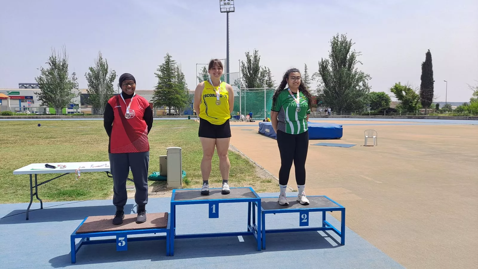 Martillo femenino S18 femenino