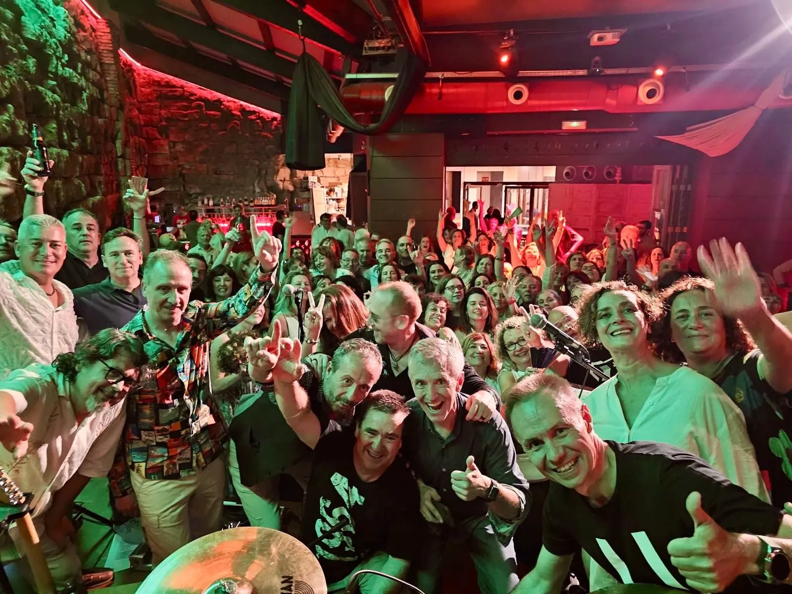 Fiesta de la generación oscense del 69. 