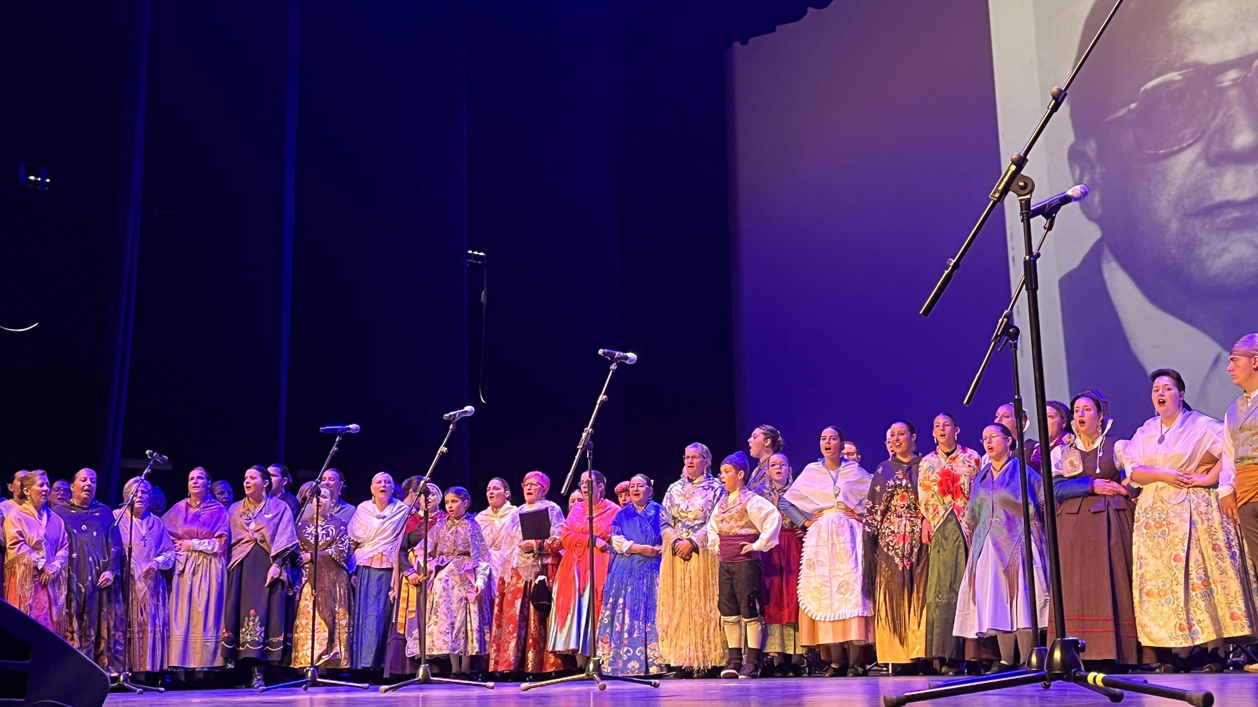 Gala de la Escuela de Folklore y Música de Huesca