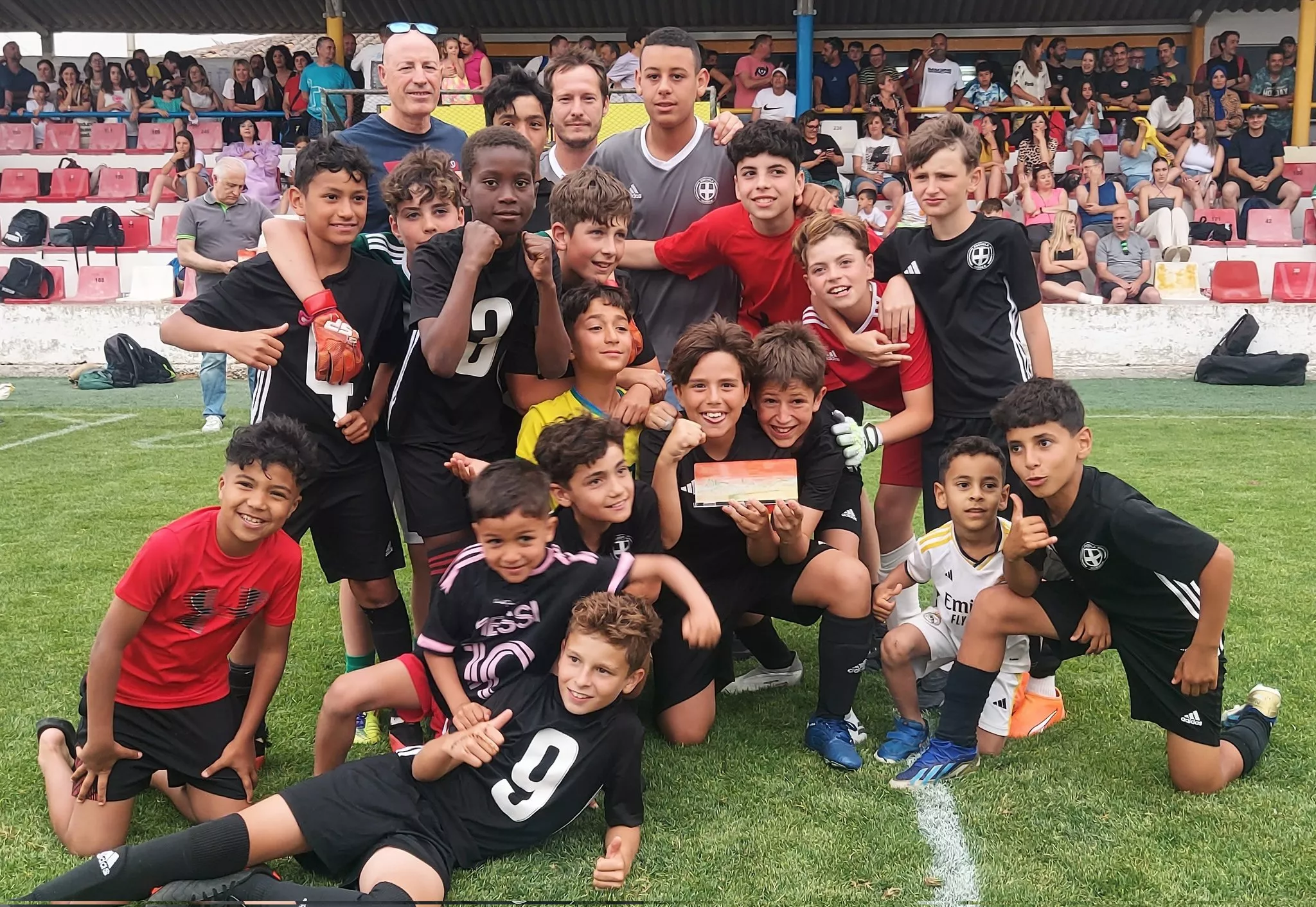 IPC La Escuela, campeón Alevín