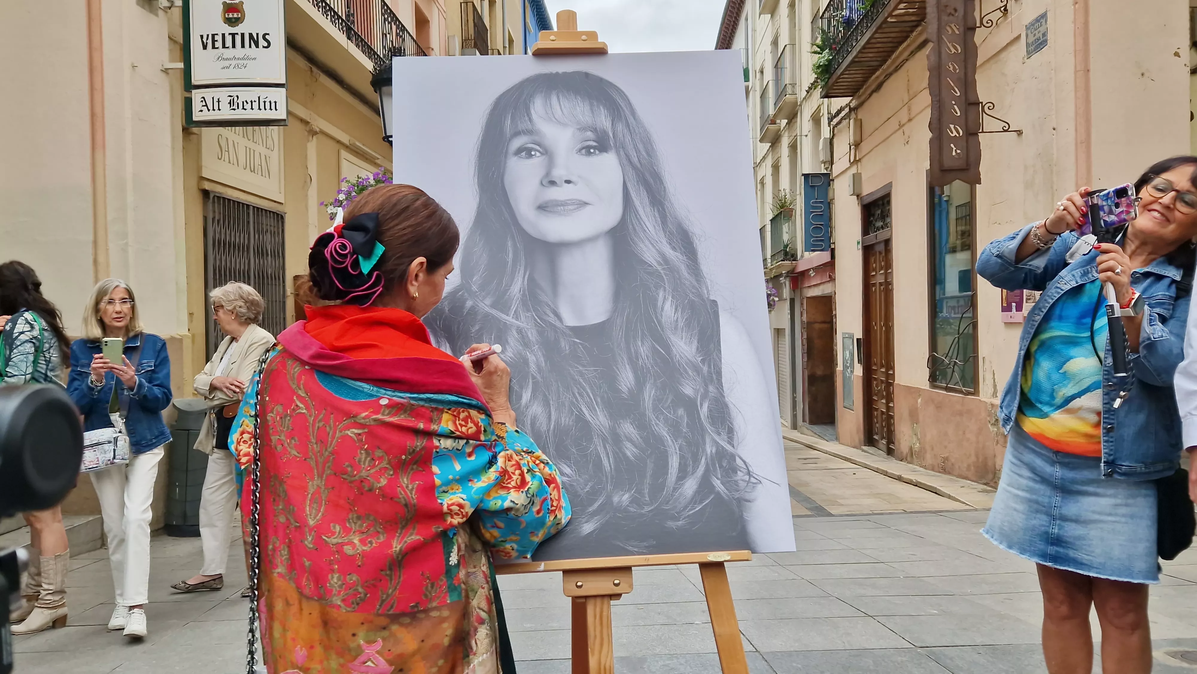  Victoria Abril, en el vermú con... del Festival de Cine de Huesca. Foto Myriam Martínez