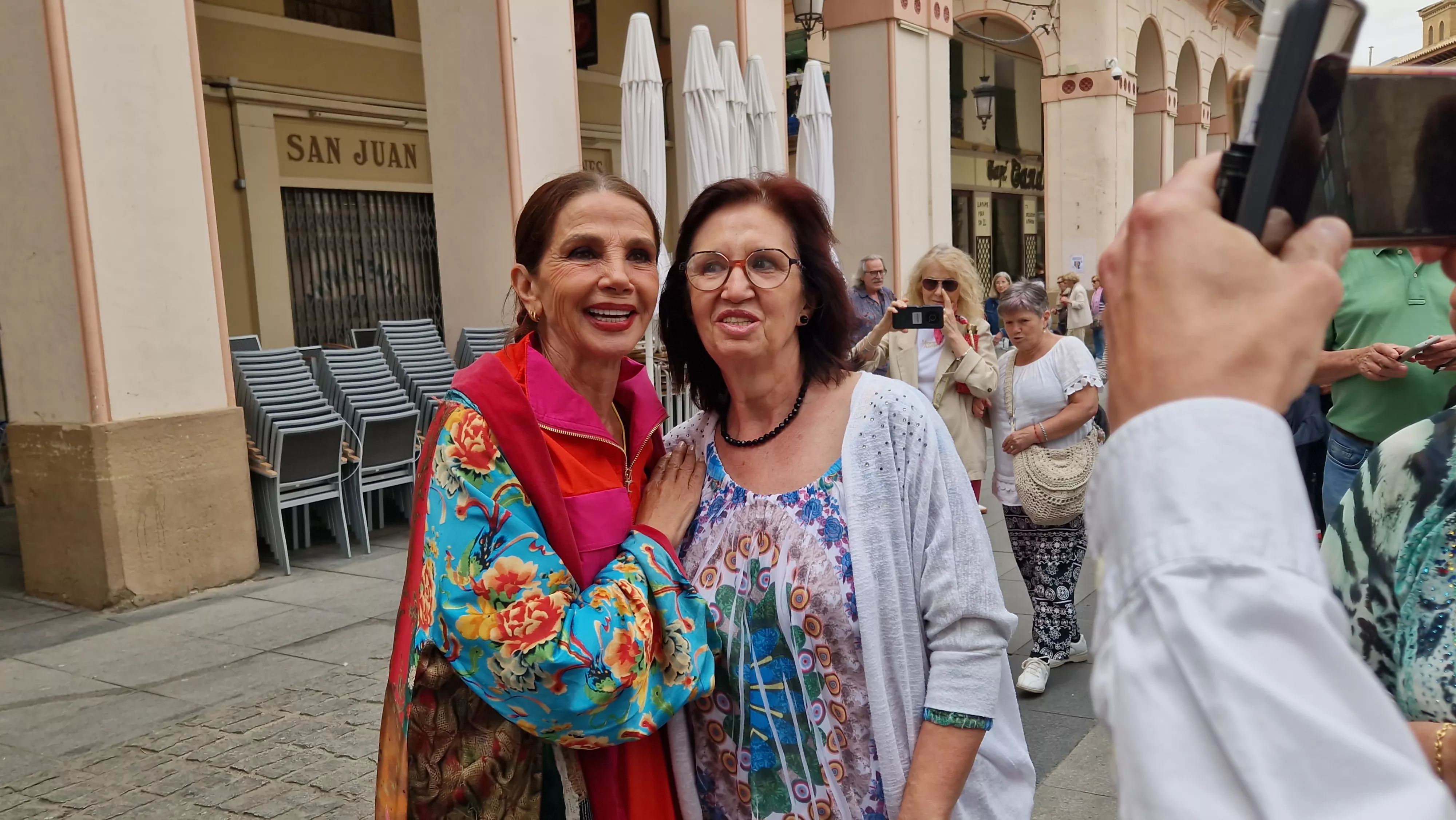  Victoria Abril, en el vermú con... del Festival de Cine de Huesca. Foto Myriam Martínez