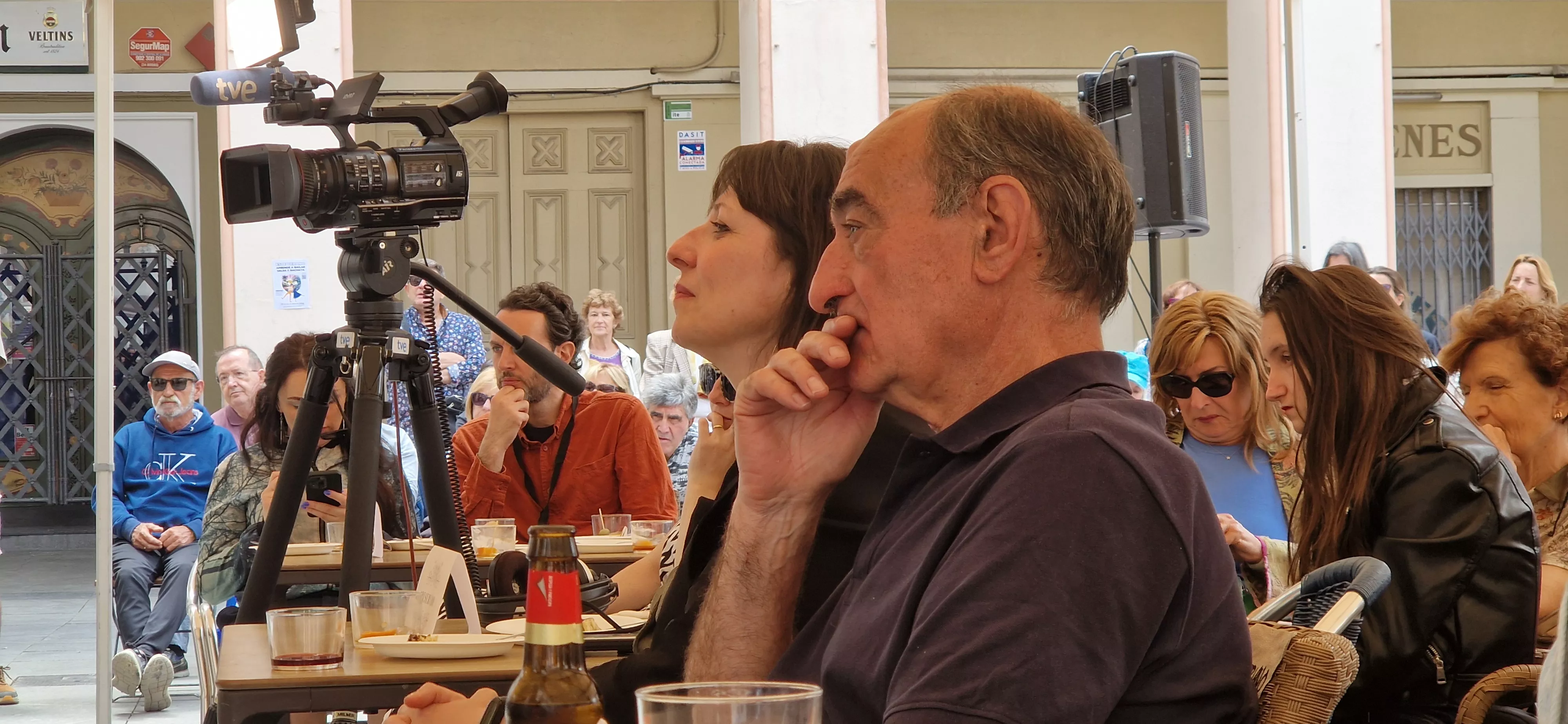  Victoria Abril, en el vermú con... del Festival de Cine de Huesca. Foto Myriam Martínez