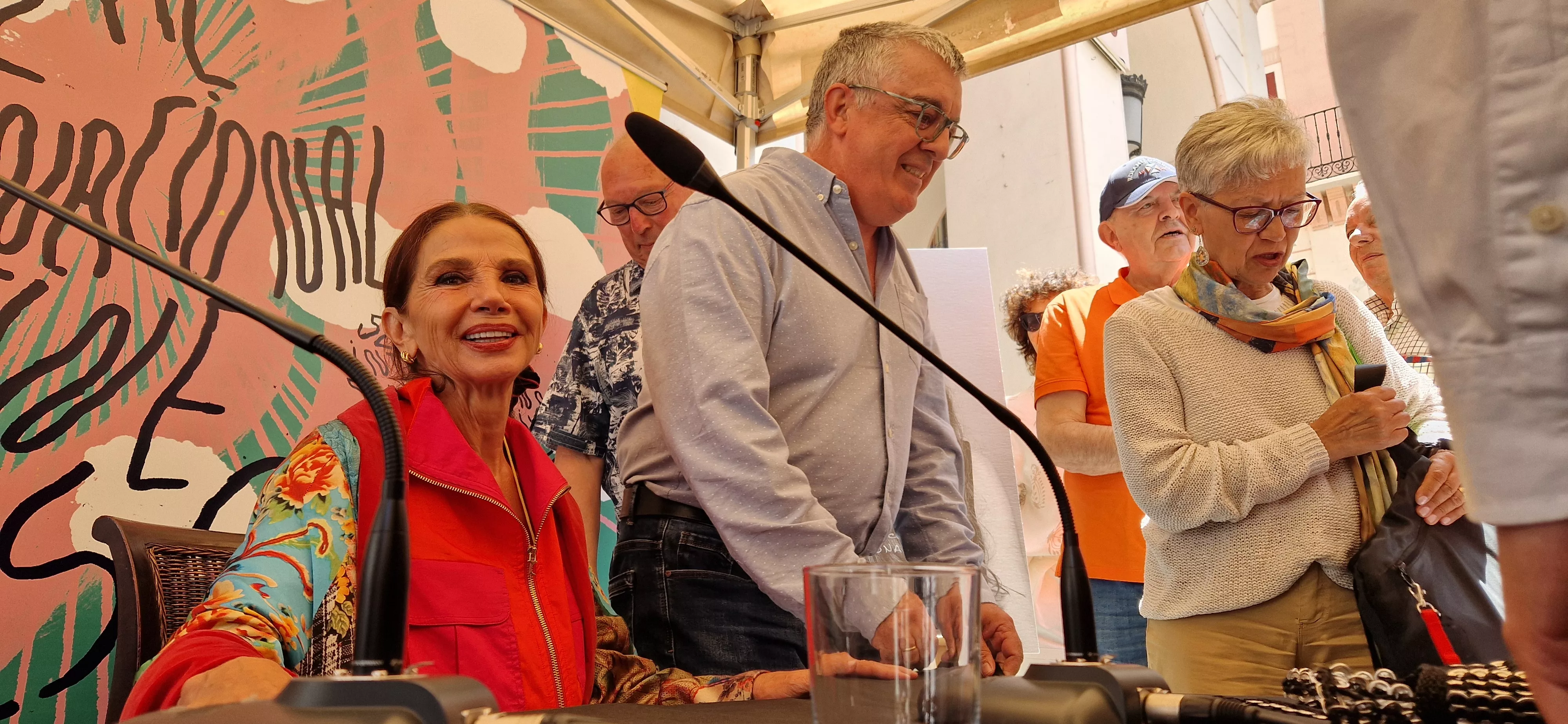  Victoria Abril, en el vermú con... del Festival de Cine de Huesca. Foto Myriam Martínez