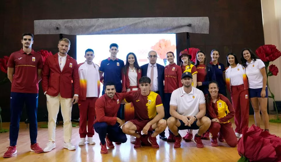 Inés Bergua en la presentación de la ropa de los Juegos. Foto: COE