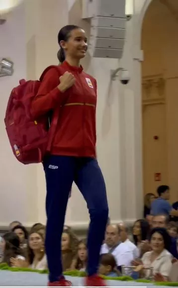 Inés Bergua en la presentación de la ropa de los Juegos. Foto: COE