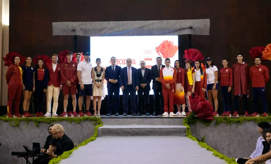 Inés Bergua en la presentación de la ropa de los Juegos. Foto: COE