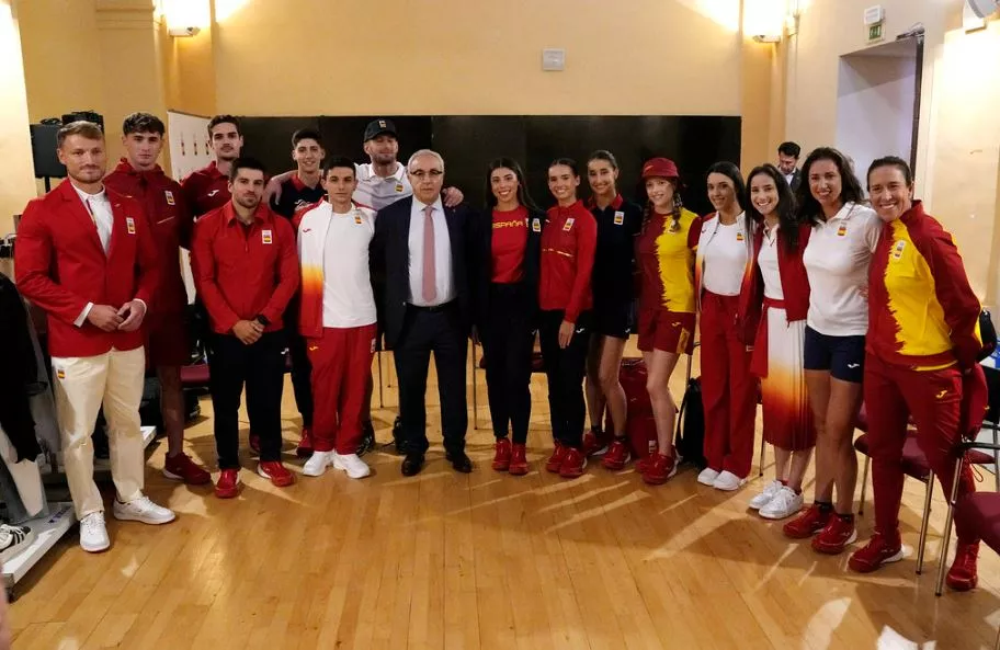 Inés Bergua en la presentación de la ropa de los Juegos. Foto: COE