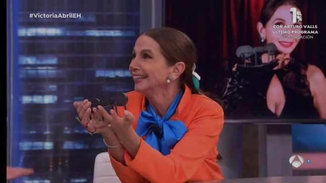 Victoria Abril se mostró muy orgullosa del galardón a sus 50 años de carrera. Victoria Abril se mostró muy orgullosa del galardón a sus 50 años de carrera.