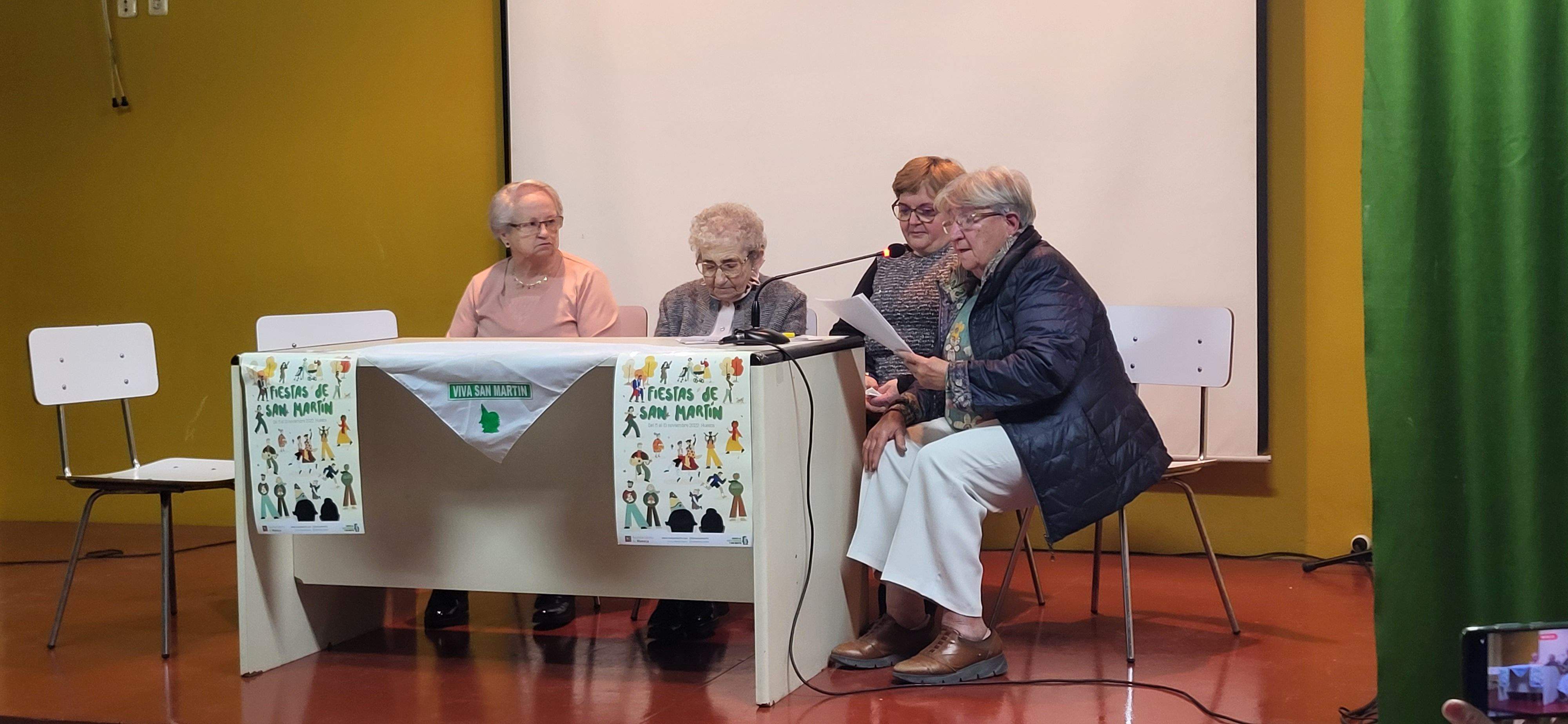 Imágenes del homenaje a Angelines Palacio. Foto Myriam Martínez 