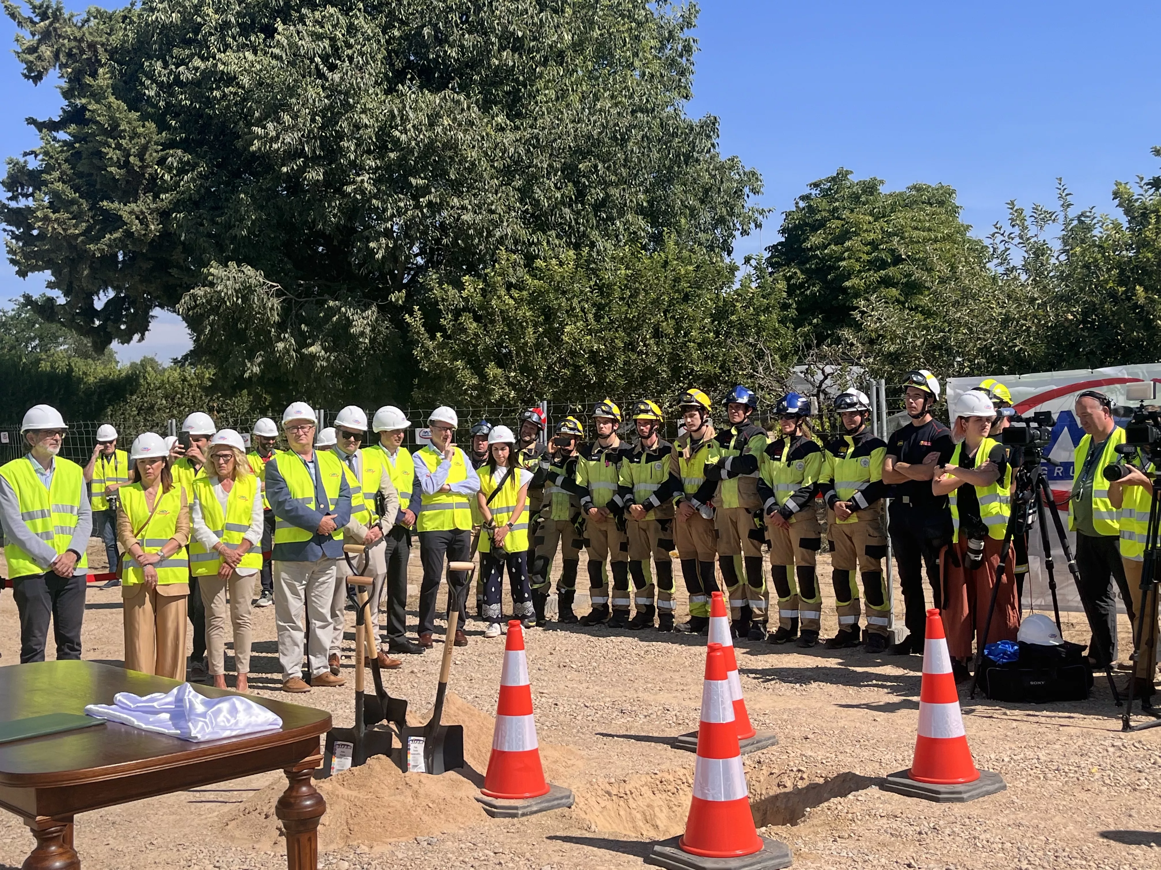 Acto de colocación de la primera piedra del Centro de Emergencias y Seguridad Ciudadana de Huesca. Foto Mercedes Manterola