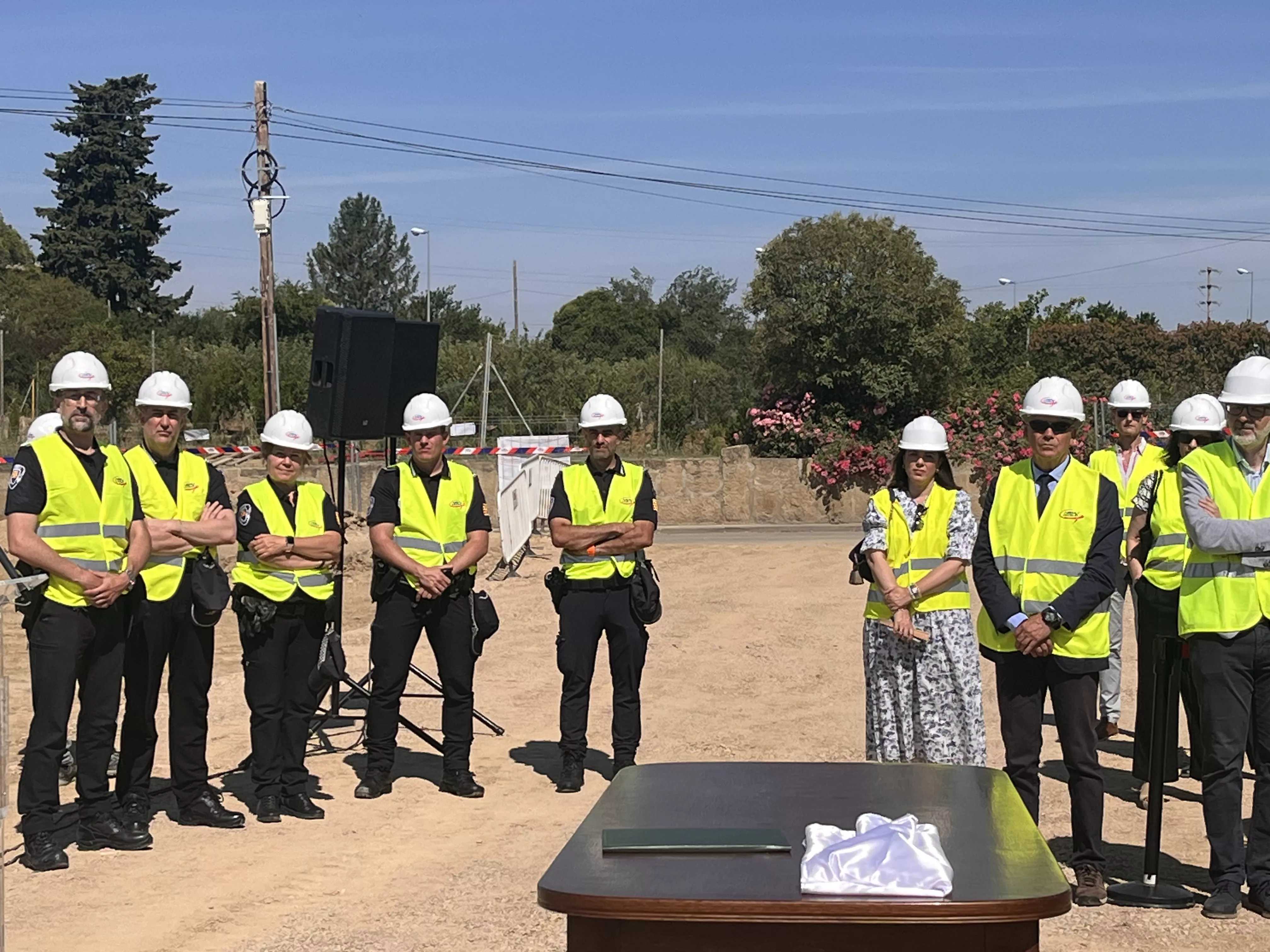 Acto de colocación de la primera piedra del Centro de Emergencias y Seguridad Ciudadana de Huesca. Foto Mercedes Manterola
