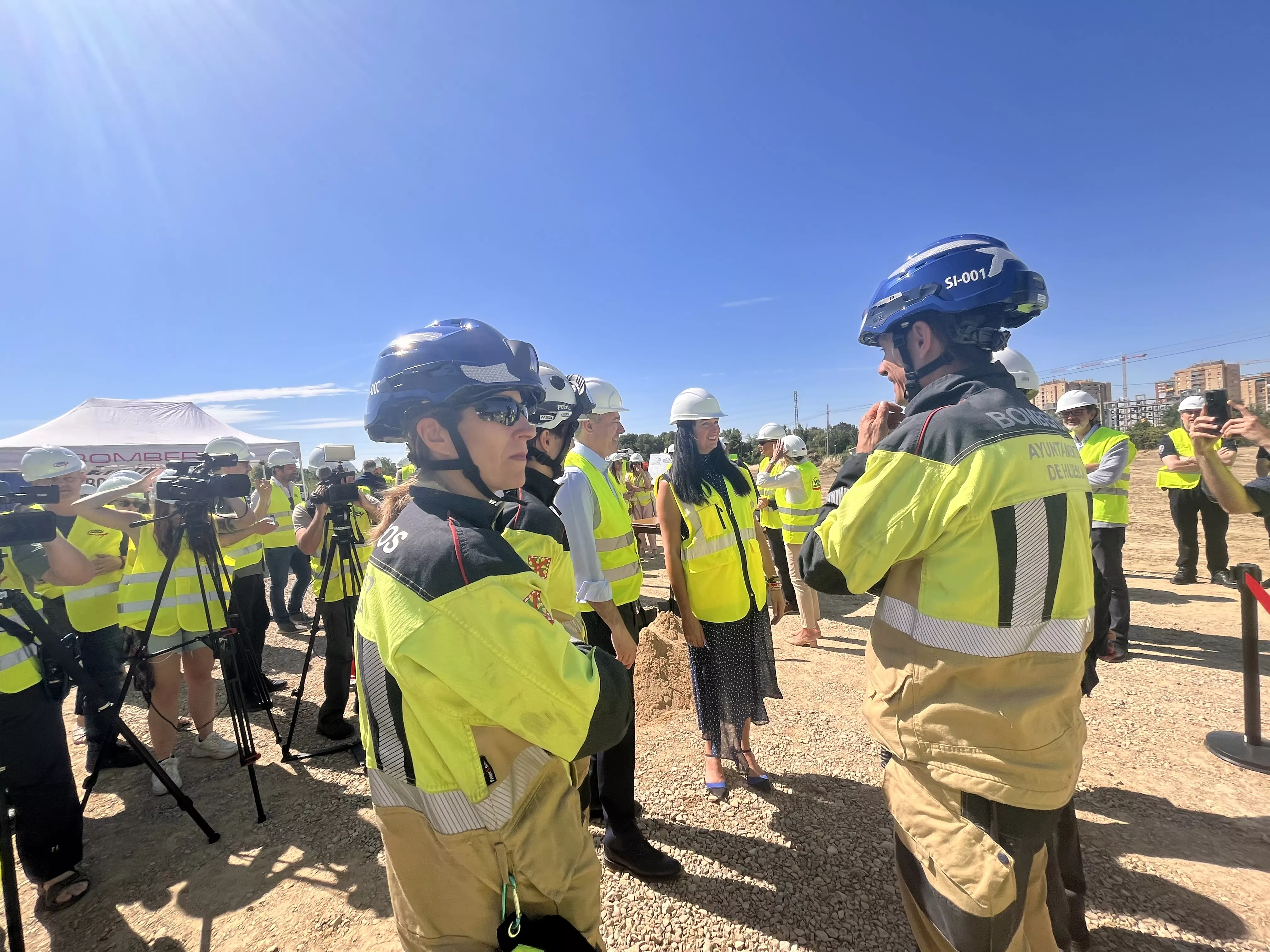Acto de colocación de la primera piedra del Centro de Emergencias y Seguridad Ciudadana de Huesca. Foto Mercedes Manterola