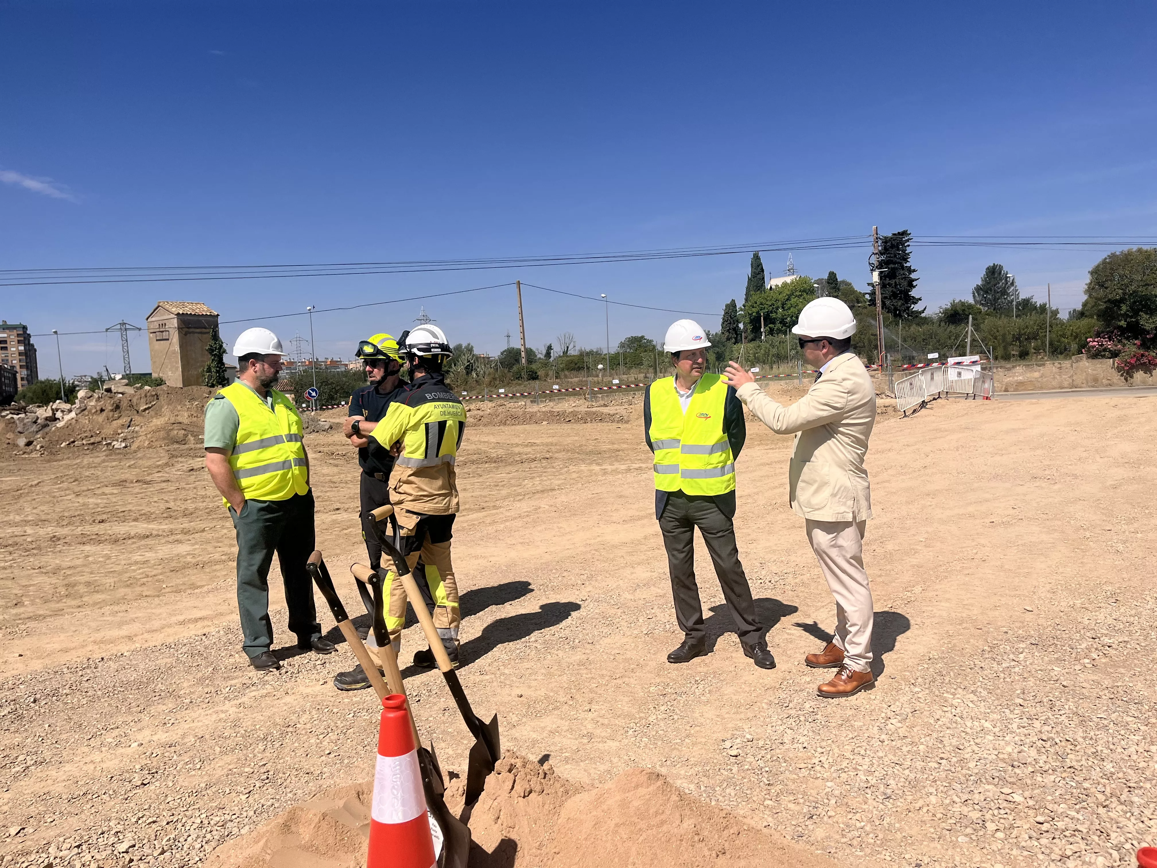 Acto de colocación de la primera piedra del Centro de Emergencias y Seguridad Ciudadana de Huesca. Foto Mercedes Manterola