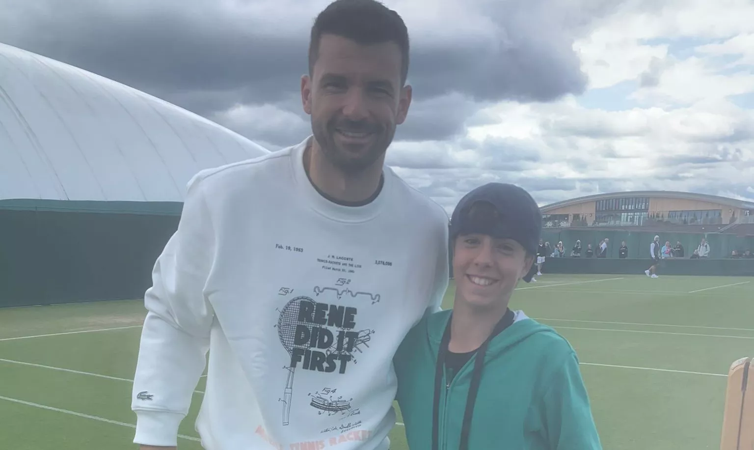 Gonzalo Corrales, con el gran campeón Dimitrov Gonzalo Corrales, con el gran campeón Dimitrov