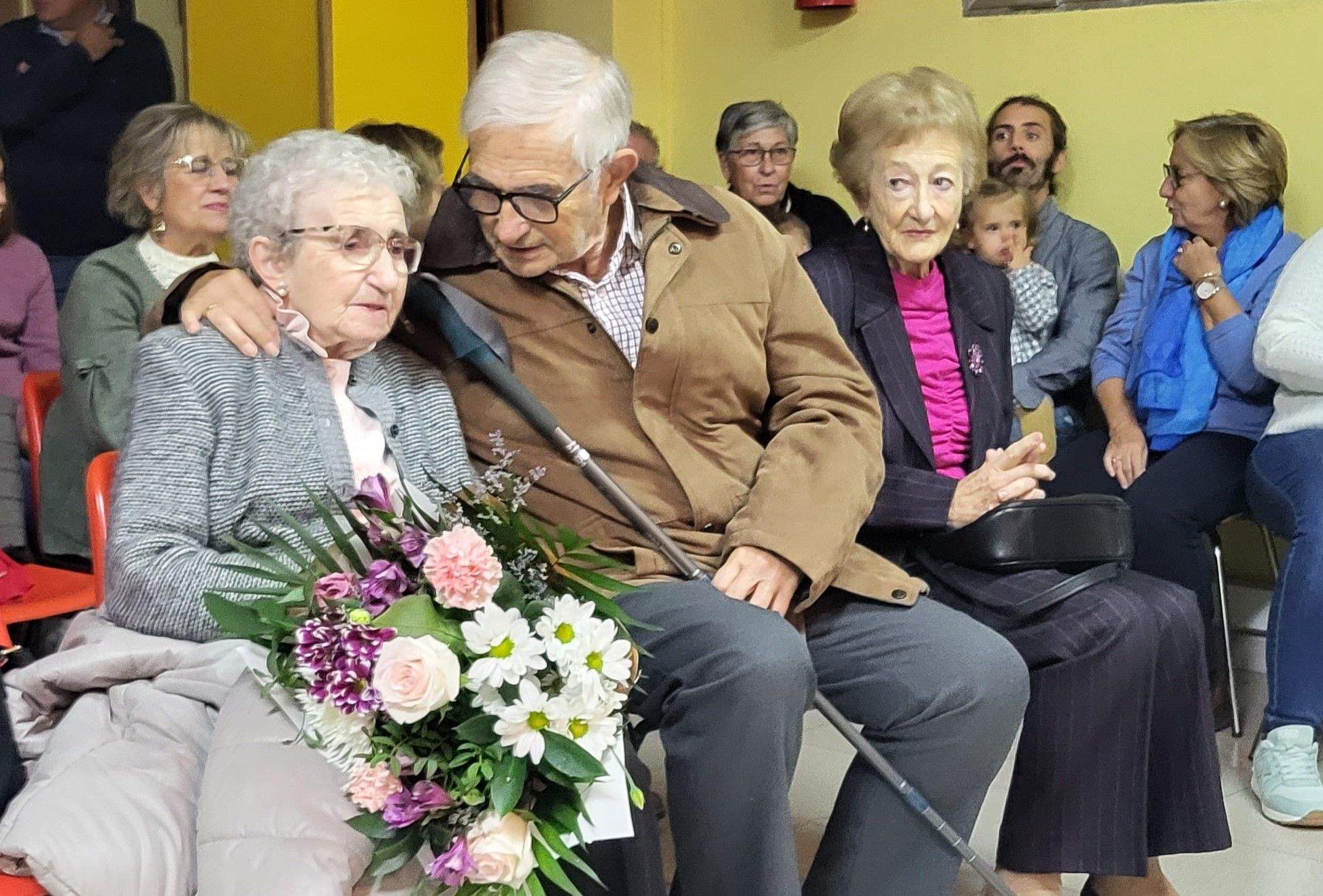 Imágenes del homenaje a Angelines Palacio. Foto Myriam Martínez