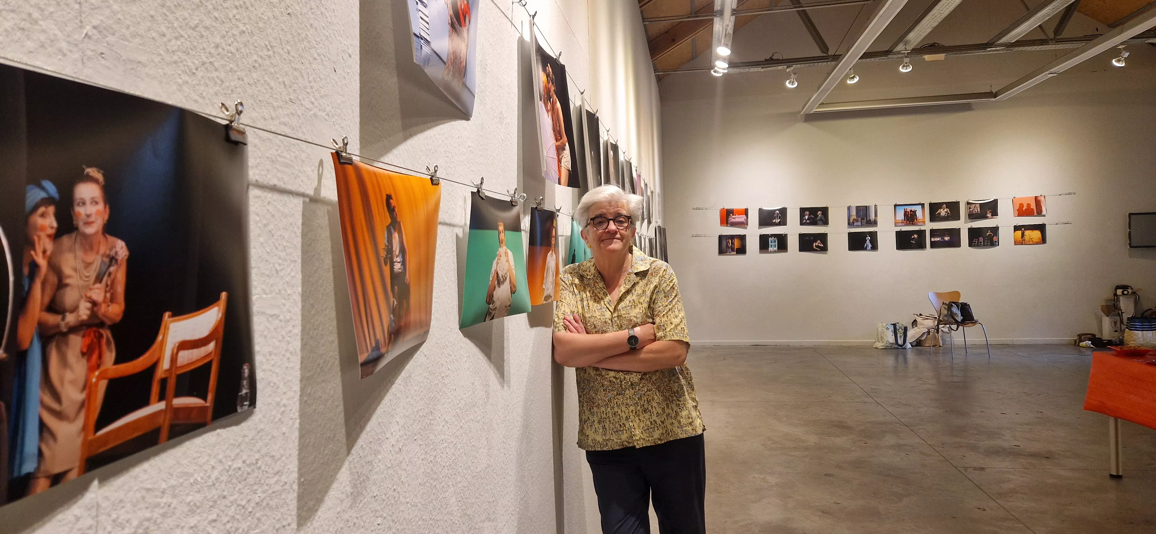 Beatriz López "La López" inaugura "Arriba el telón". Foto Myriam Martínez