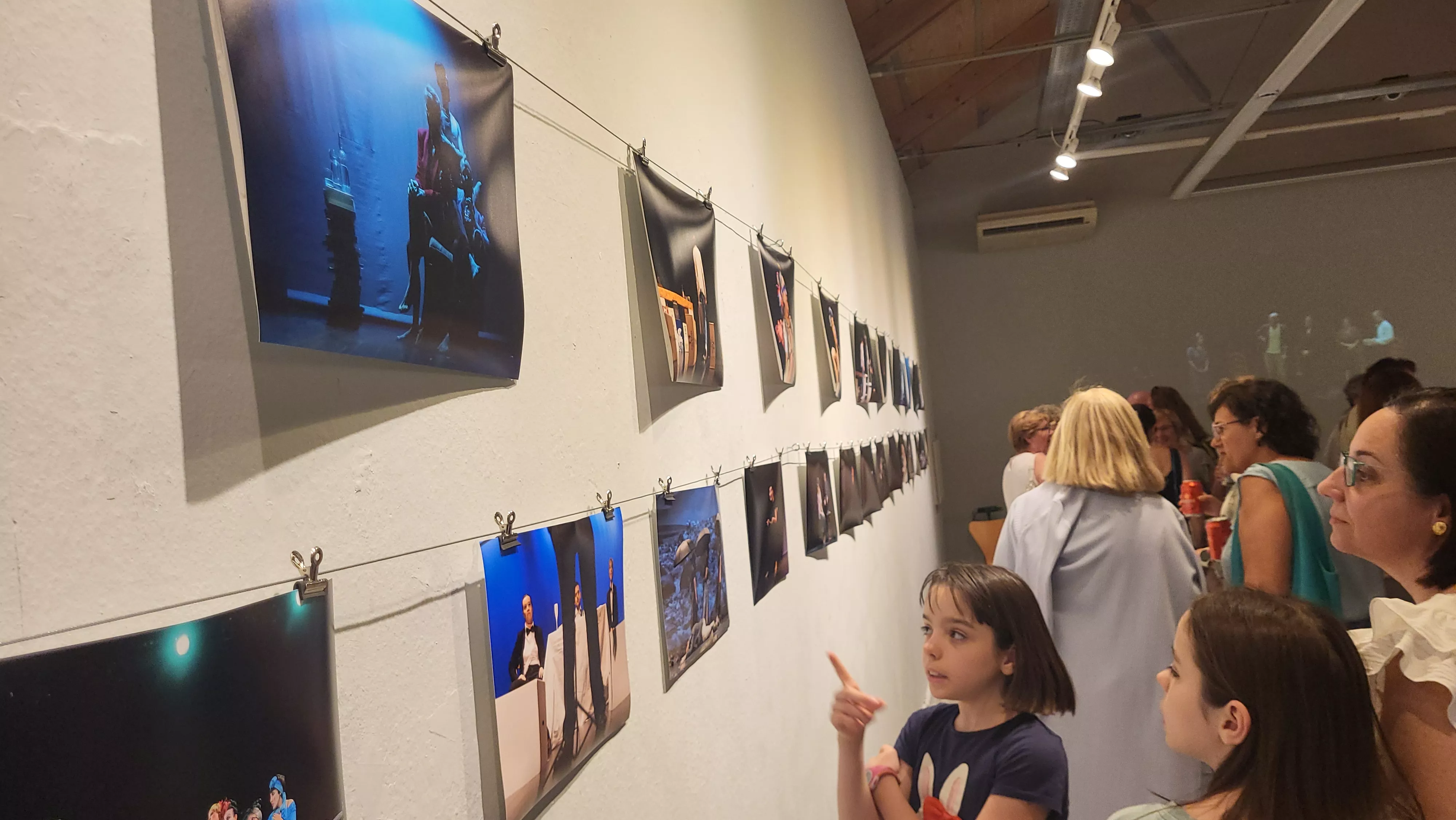 Exposición de La López "Arriba el telón" en el Centro Manuel Benito Moliner. Foto Mercedes Manterola