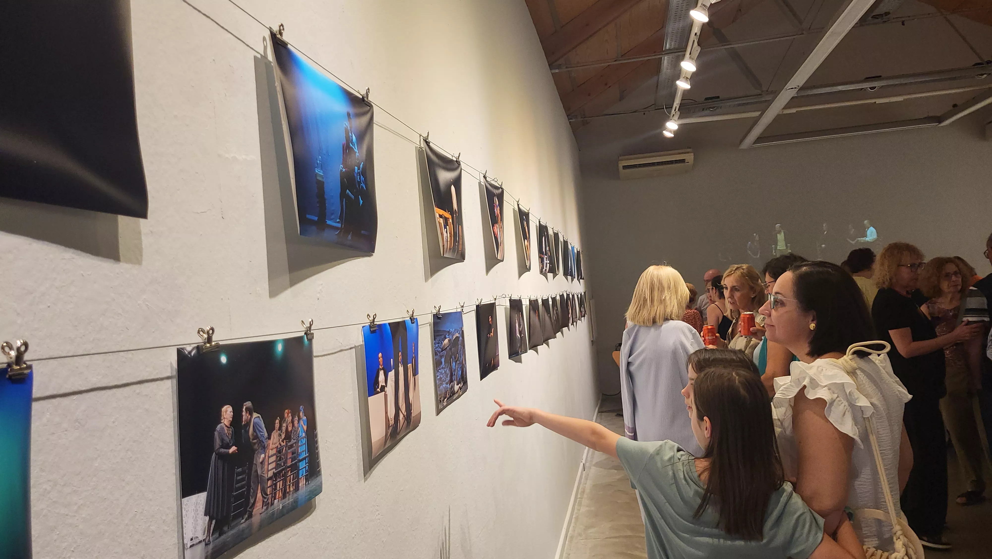 Exposición de La López "Arriba el telón" en el Centro Manuel Benito Moliner. Foto Mercedes Manterola
