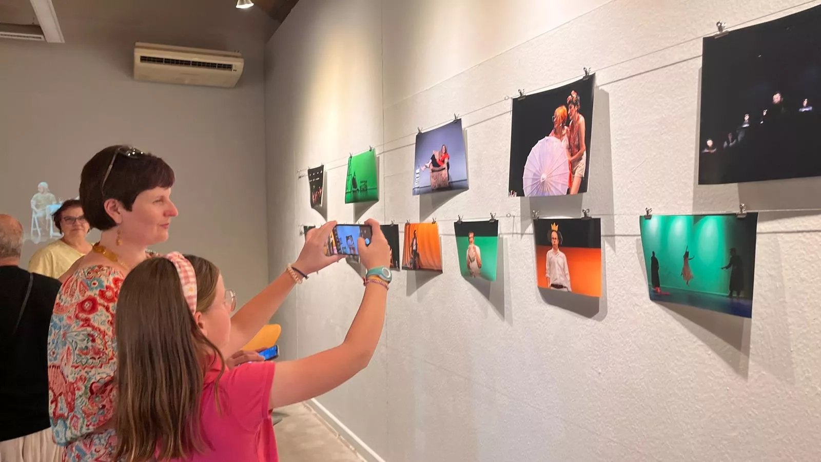 Exposición de La López "Arriba el telón" en el Centro Manuel Benito Moliner. Foto Mercedes Manterola