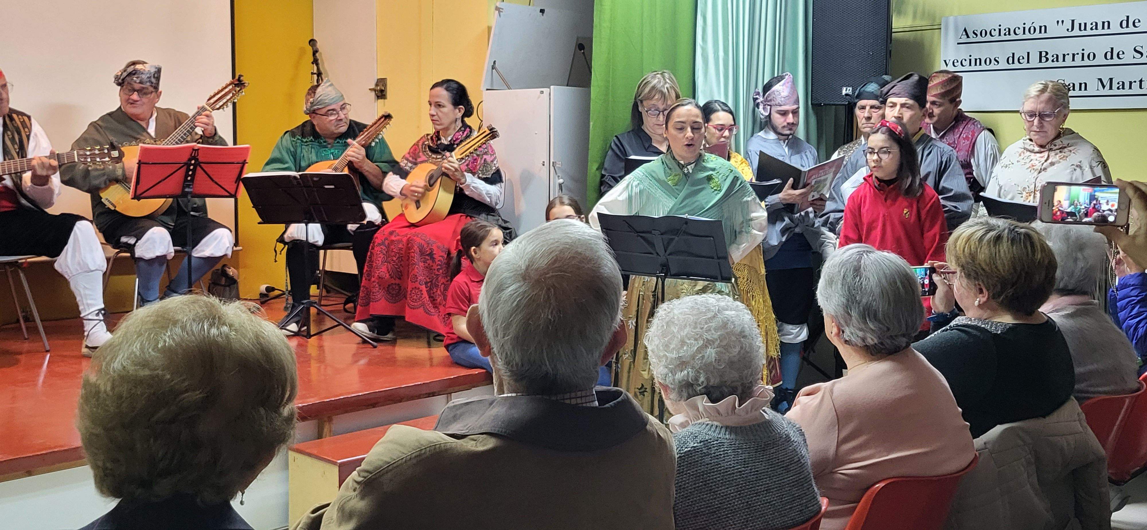 Imágenes del homenaje a Angelines Palacio. Foto Myriam Martínez 