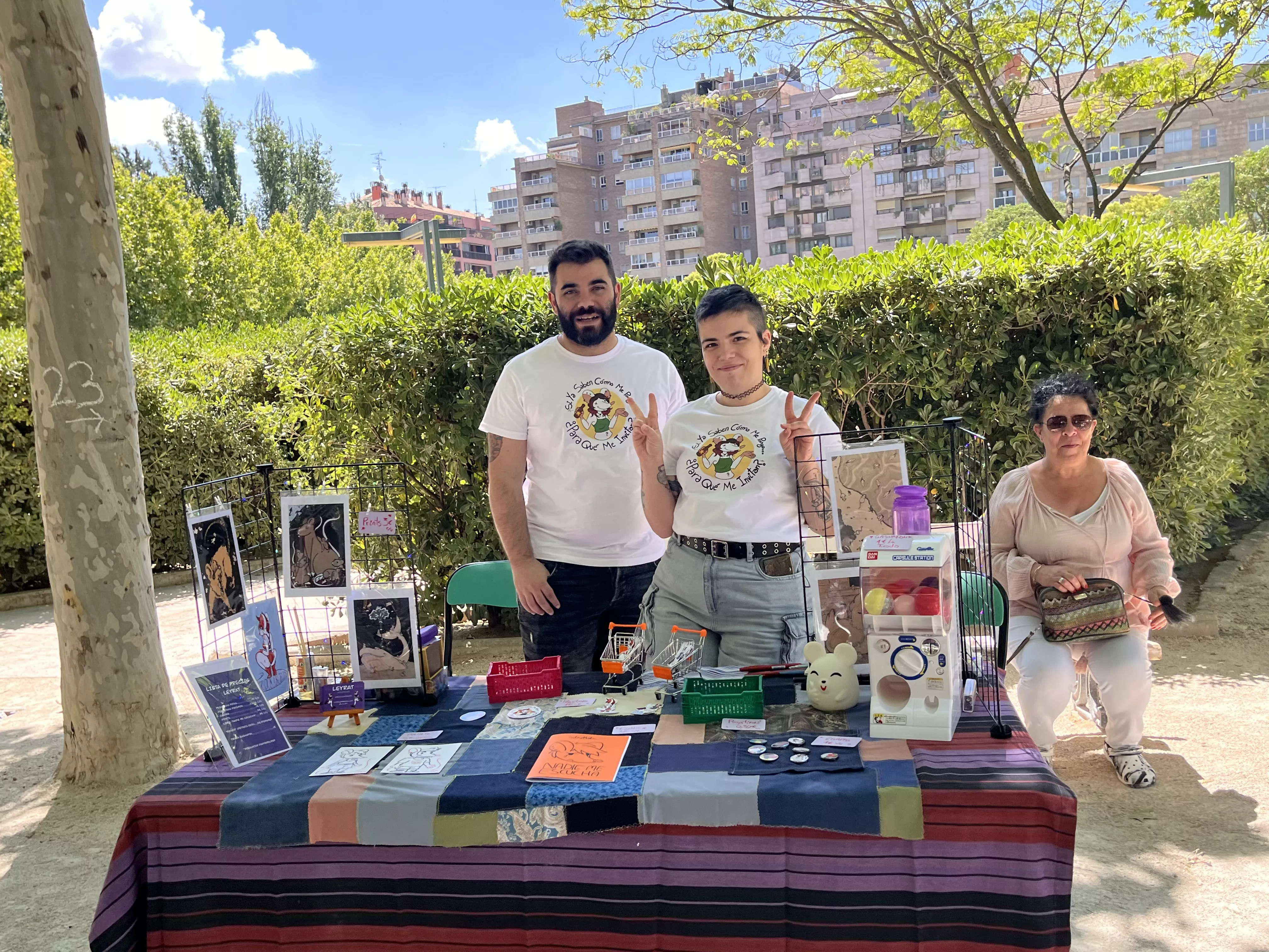 Feria de Artesanía de la Peña la Parrilla en el parque Miguel Servet de Huesca. Foto Mercedes Manterola